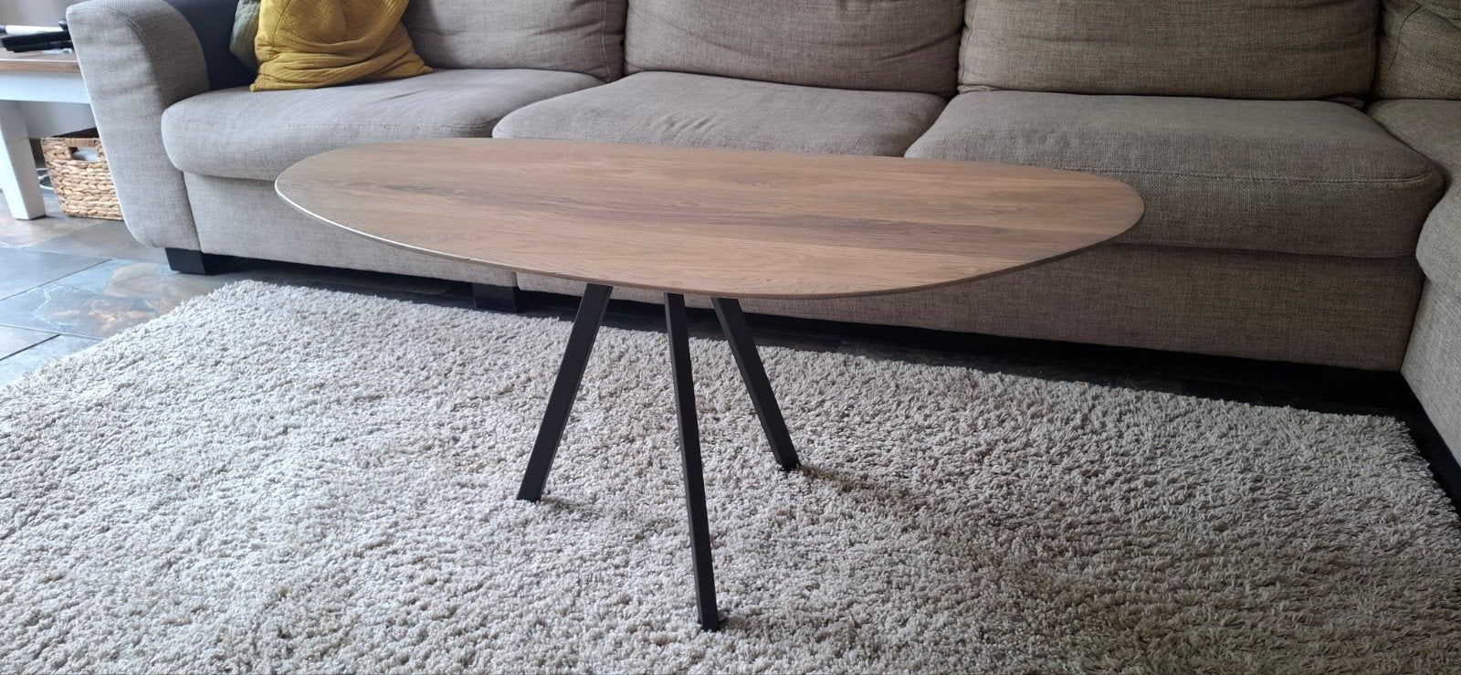 Eikenhouten kiezelvormige salontafel, Ophalen, 50 – 75, 100 tot 150 cm, 50 tot 100 cm