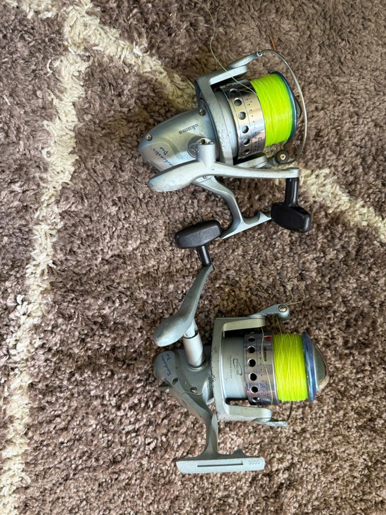 2 Okuma vismolens met lijn, Ophalen of Verzenden, Gebruikt, Molen