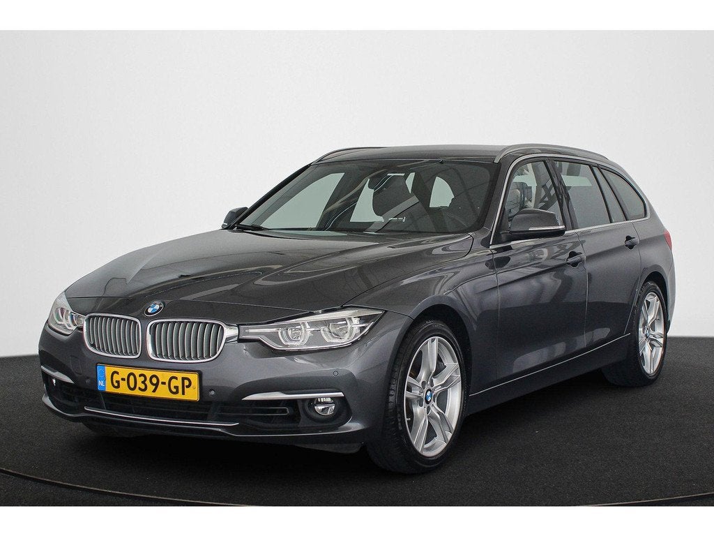 BMW 3 Serie Touring 318i Luxury Edition Elektrische Trekhaak, Auto's, BMW, Automaat, Gebruikt, 1465 kg, Origineel Nederlands