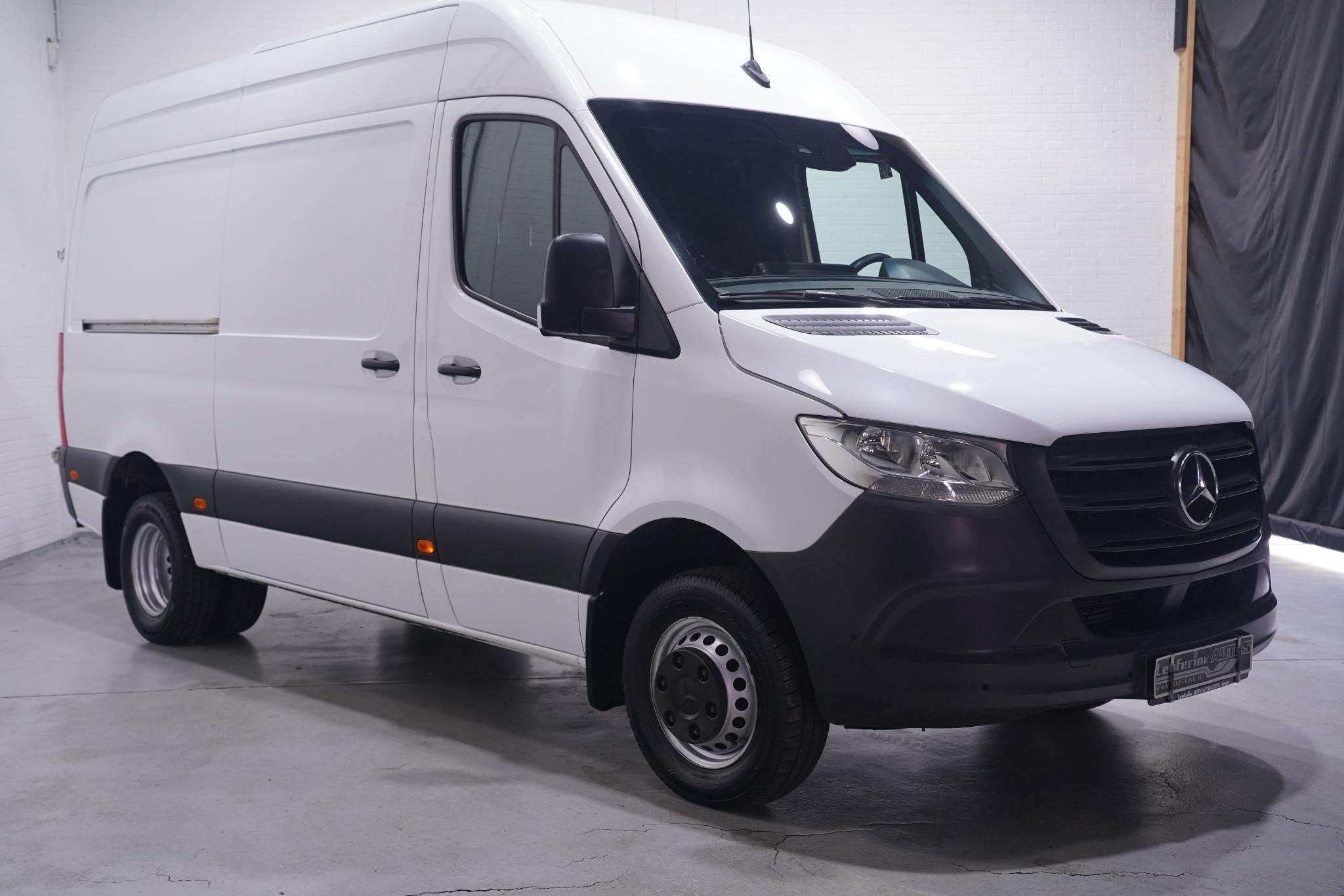 Mercedes Benz Sprinter 514 CDI 143 pk L2H2 Navi, Camera, Dub, Auto's, 2000 kg, Wit, Mercedes-Benz, 2143 cc