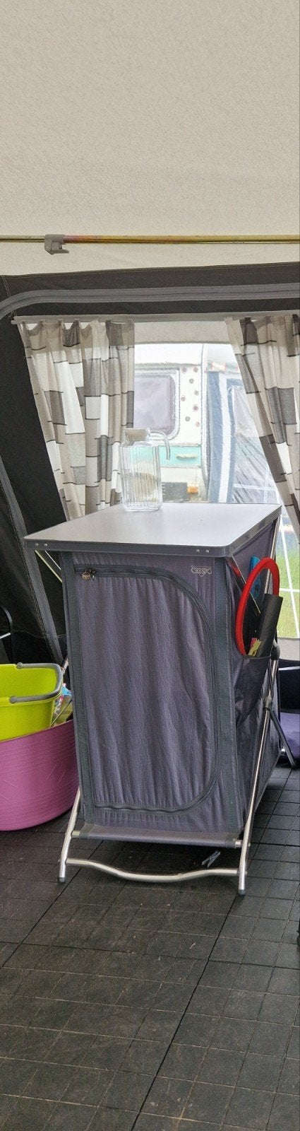 Crespo kampeerkast, Caravans en Kamperen, Kampeermeubelen, Ophalen, Zo goed als nieuw, Campingkast