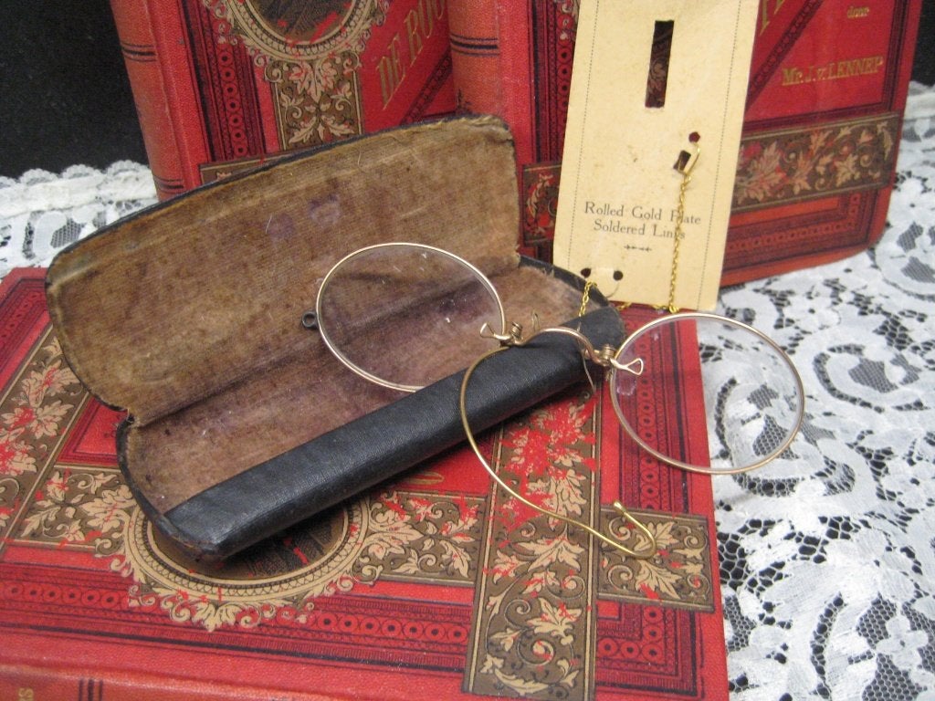 ANTIEK BRILLETJE, Antiek en Kunst, Ophalen of Verzenden