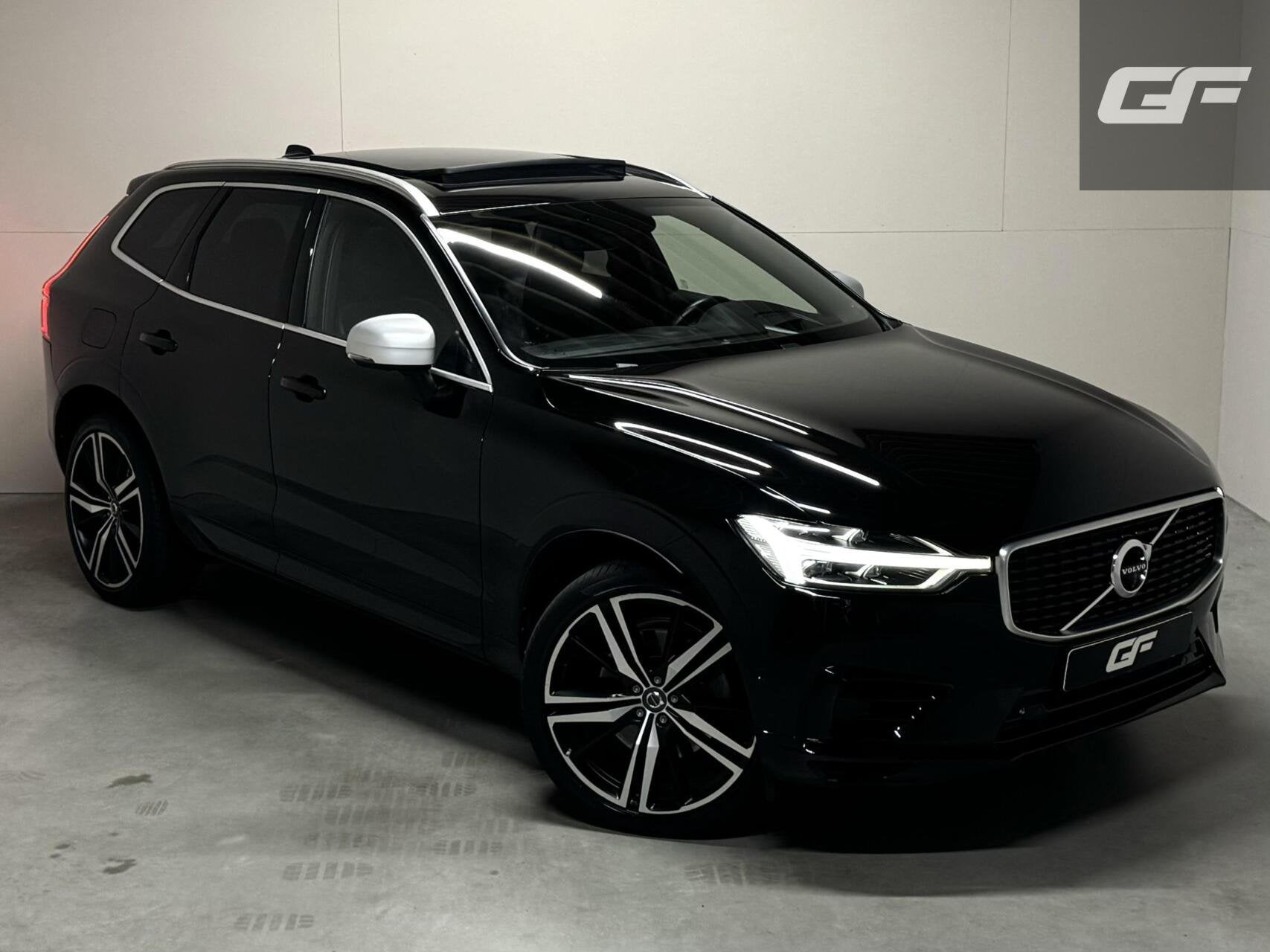 Volvo XC60 2.0 T8 Twin Engine AWD R-Design Luchtv. Pano H/K, Auto's, Automaat, Dealer onderhouden, Gebruikt, 4 cilinders