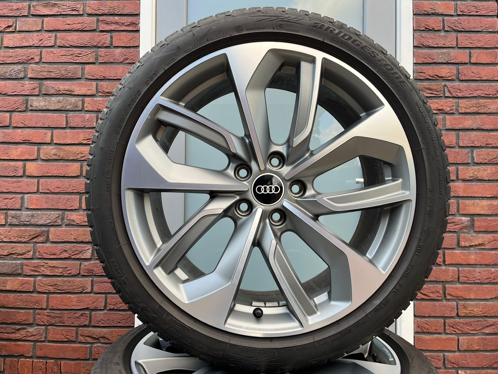 Originele Audi Sport Q2 SQ2 velgen 19 inch 5x112 Bridgestone