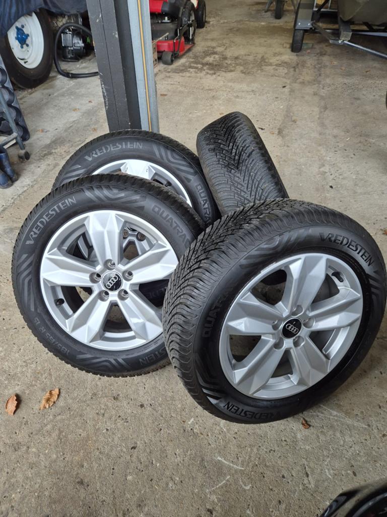 Audi 15 inch velgen met Vredestein Quatrac All Season banden, Auto-onderdelen, Banden en Velgen, Ophalen, Gebruikt, 15 inch, Banden en Velgen