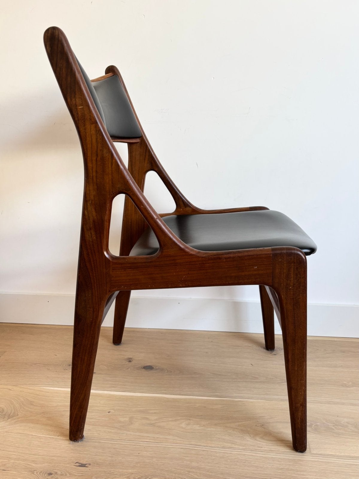 Vintage, Deens design eetkamer stoel uit de jaren 60/70, Ophalen, Gebruikt, -, Zwart