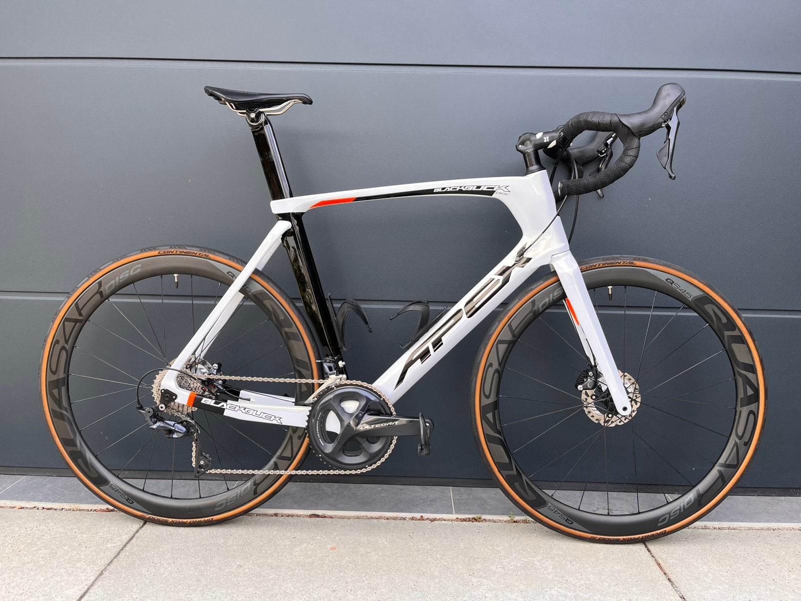 Apex Blackbuck Disc | Ultegra R8000 | Carbon wielen | Maat L, 28 inch, Carbon, Heren, Zo goed als nieuw