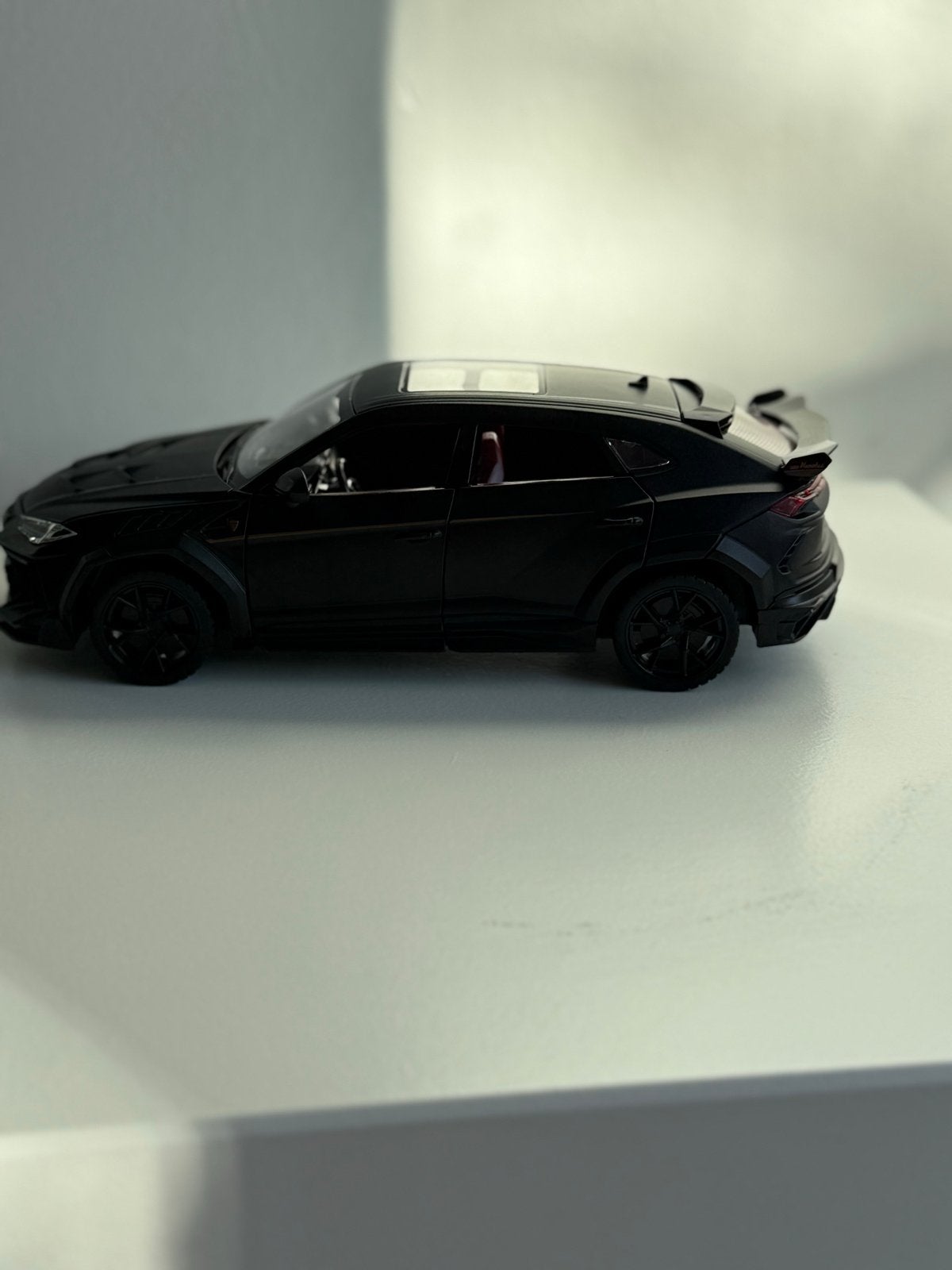Mansory Lamborghini Urus Modelauto Zwart - Gedetailleerd, Ophalen of Verzenden, Zo goed als nieuw