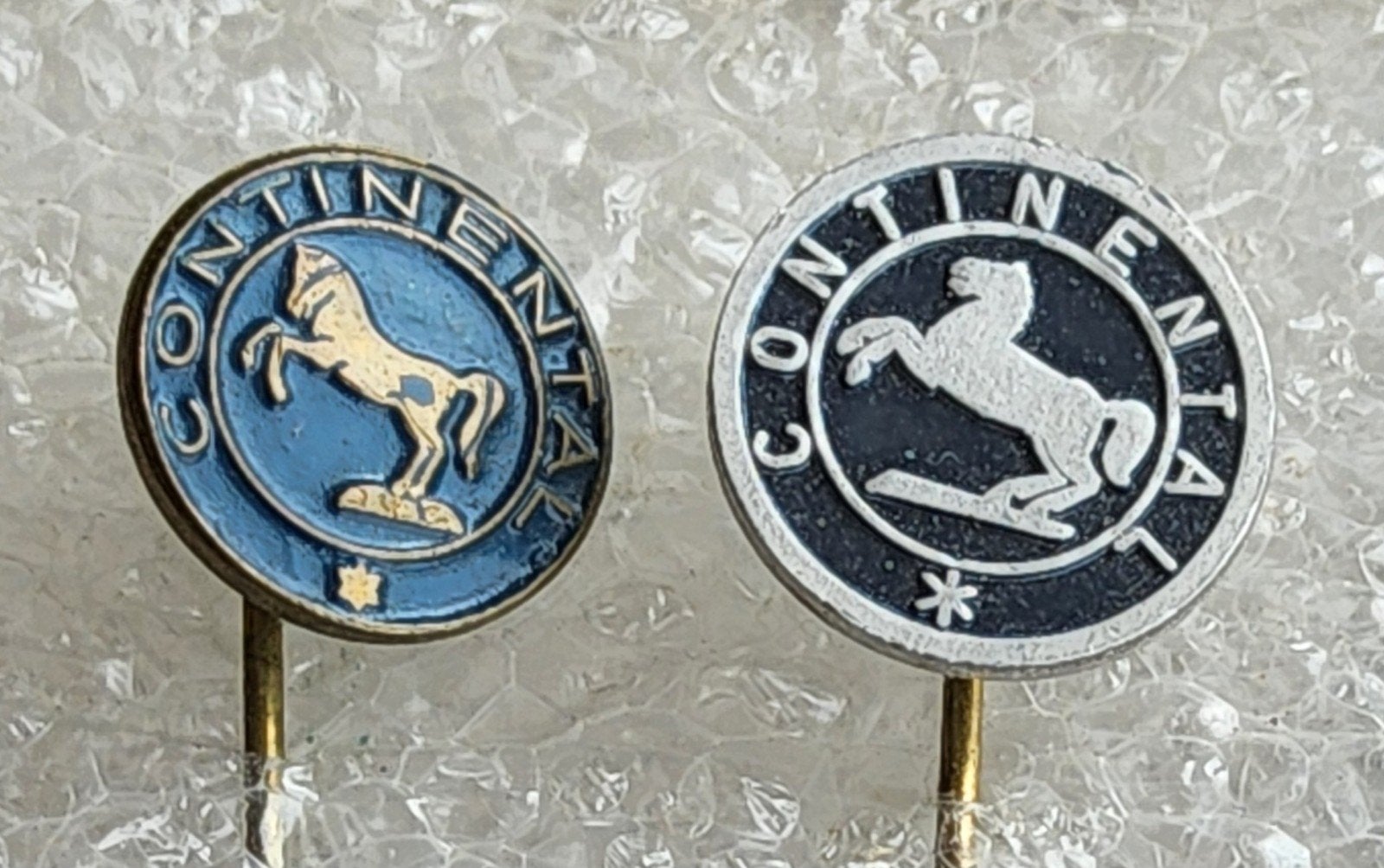 2 Speldjes Continental Autobanden, Ophalen of Verzenden, Gebruikt, Overige onderwerpen