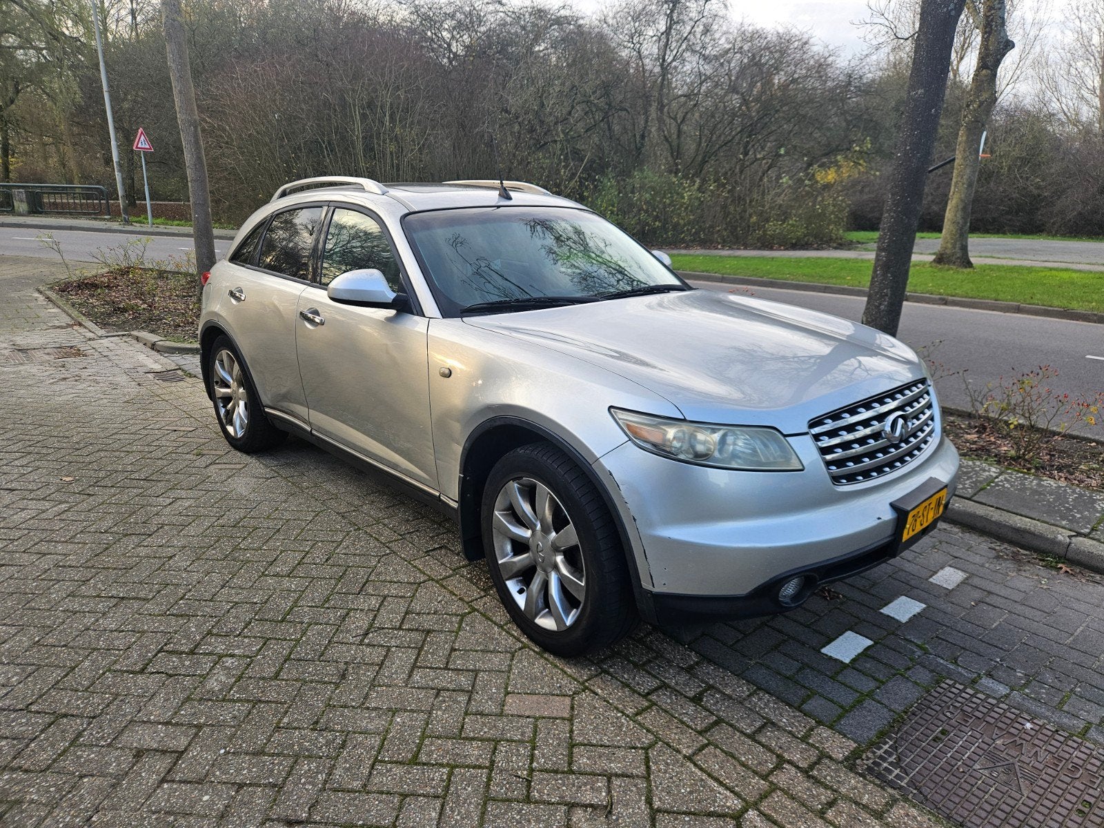 Infiniti 2005 Grijs, Auto's, 450 kg, Stationwagon, Particulier, 1587 kg