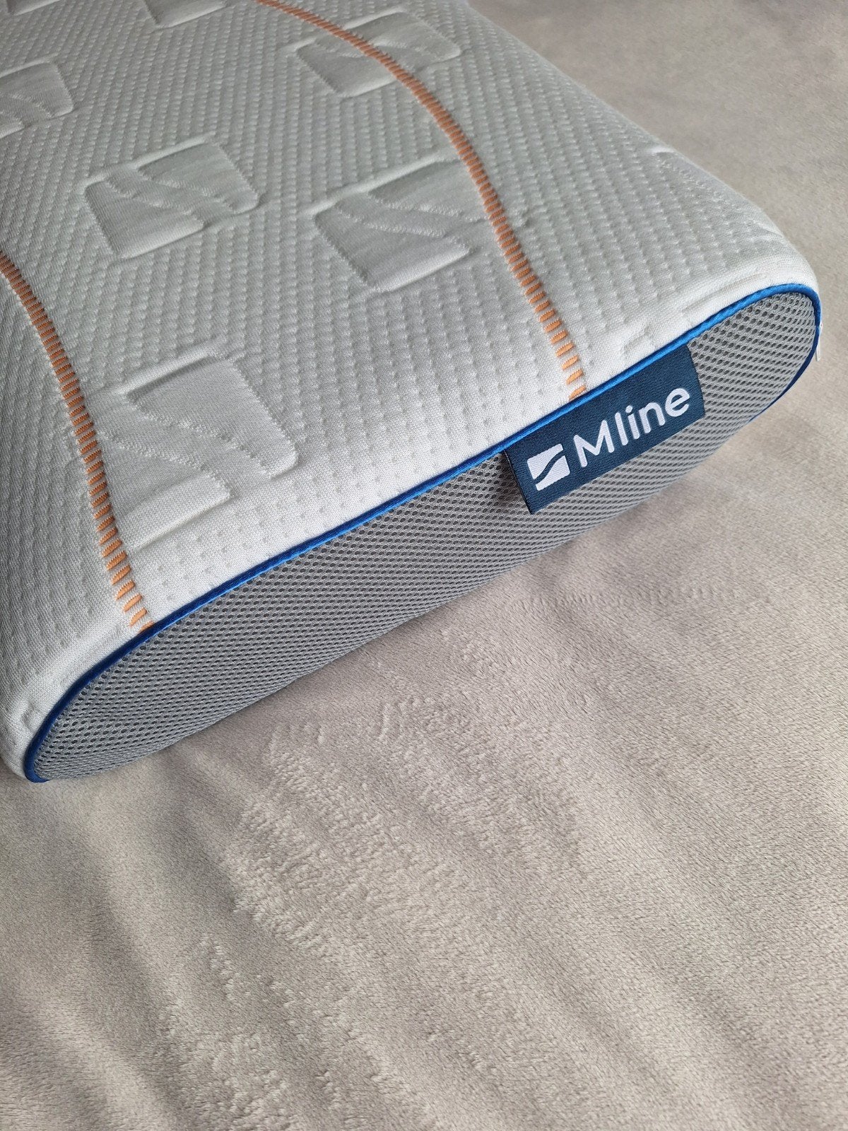 M line hoofdkussen pillow you blauw, Eenpersoons, Blauw, Ophalen of Verzenden, Zo goed als nieuw