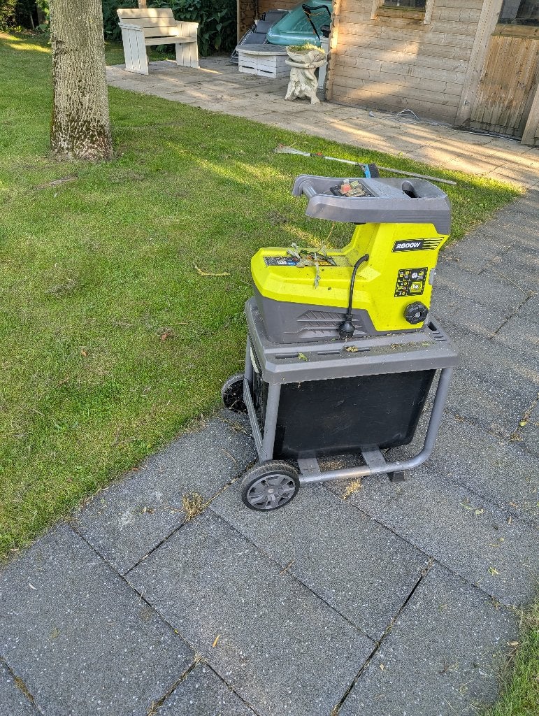 Ryobi Hakselaar met opvangbak, Tuin en Terras, Hakselaars, Ophalen, Gebruikt, Met opvangbak, Ryobi