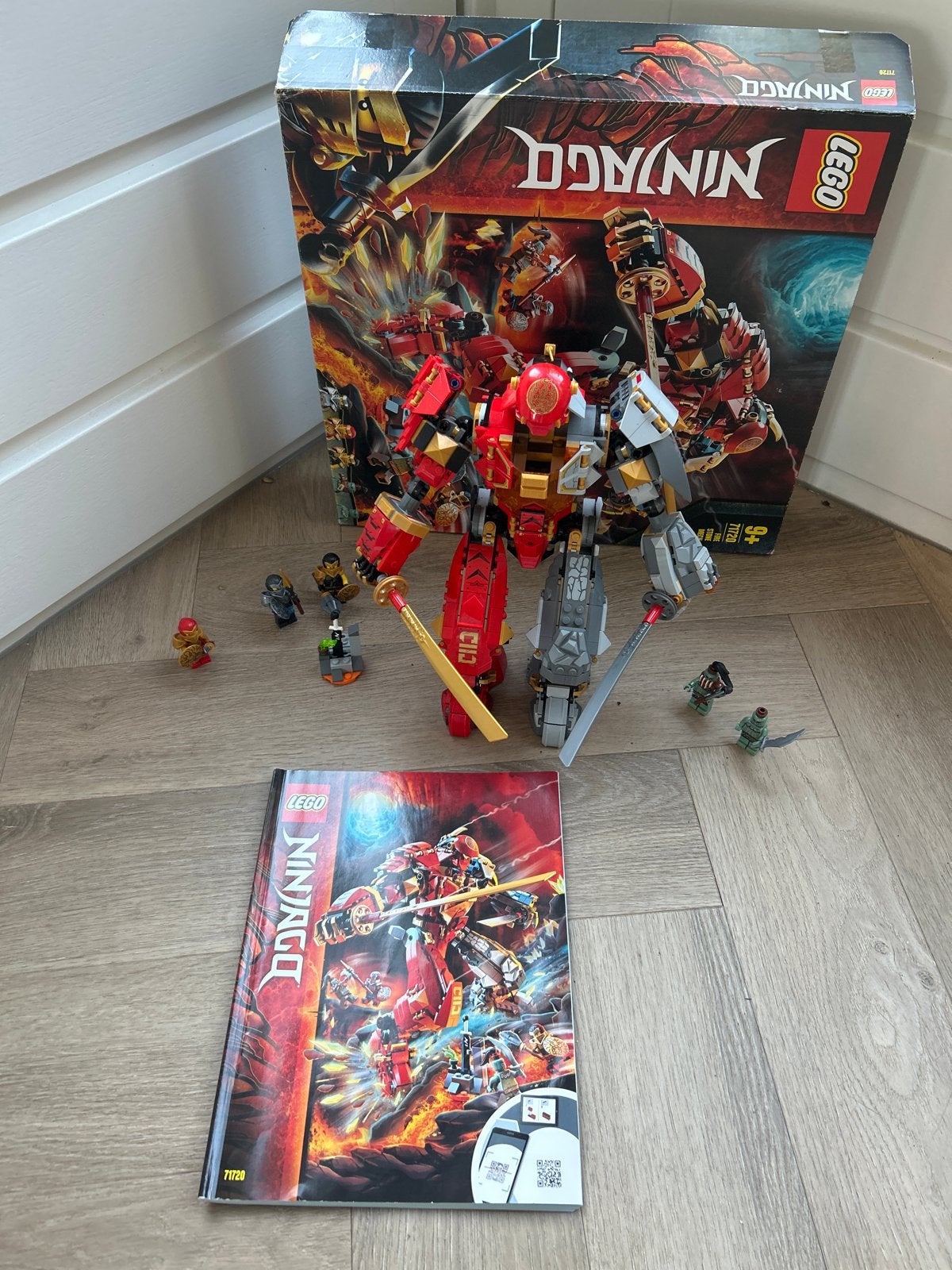 LEGO Ninjago 71720 Vuursteenmecha met minifiguren en doos, Lego, Ophalen of Verzenden, Zo goed als nieuw, Compleet