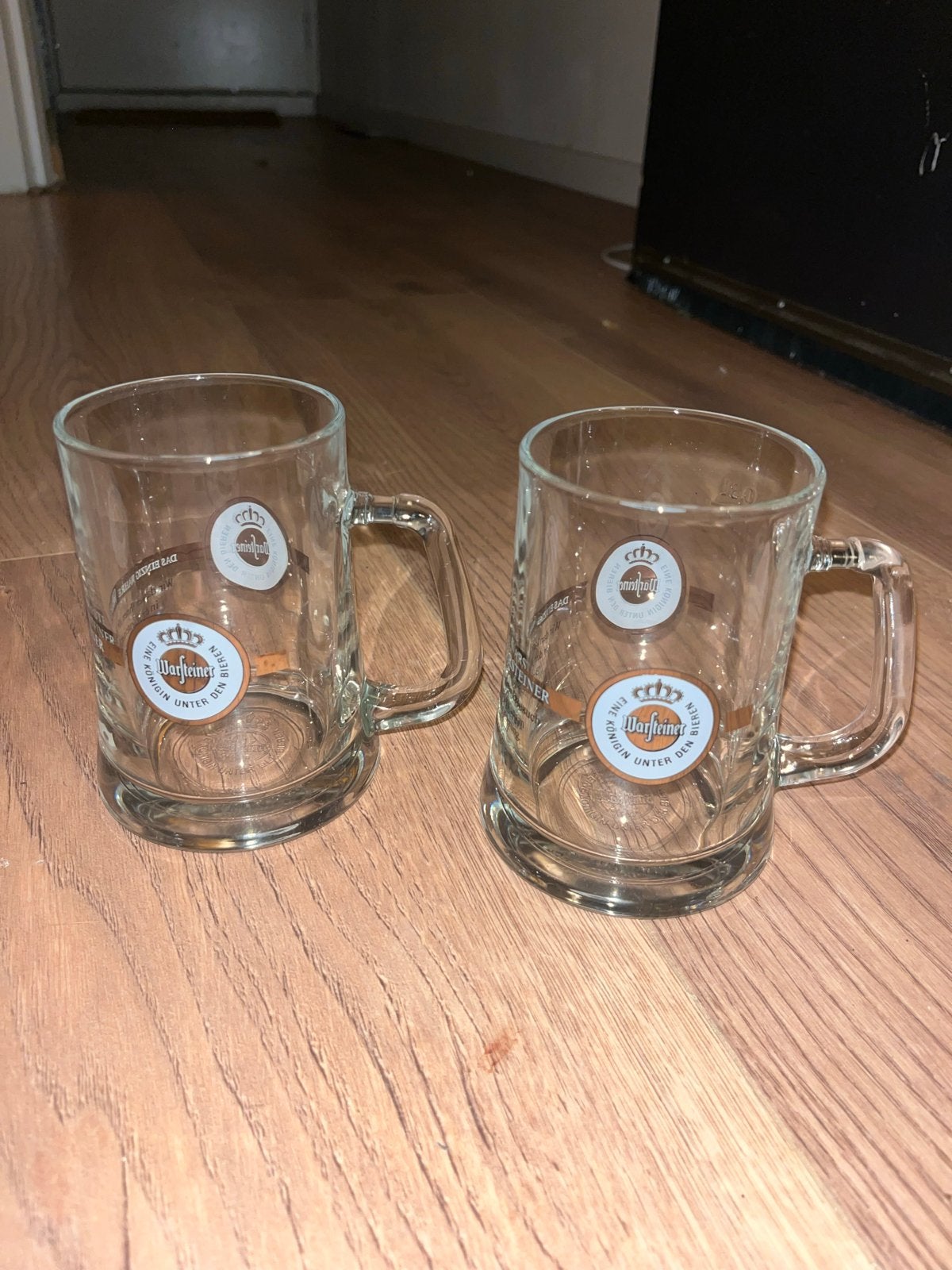 2 Warsteiner bierpullen - moet weg!, Ophalen of Verzenden, Gebruikt, Glas