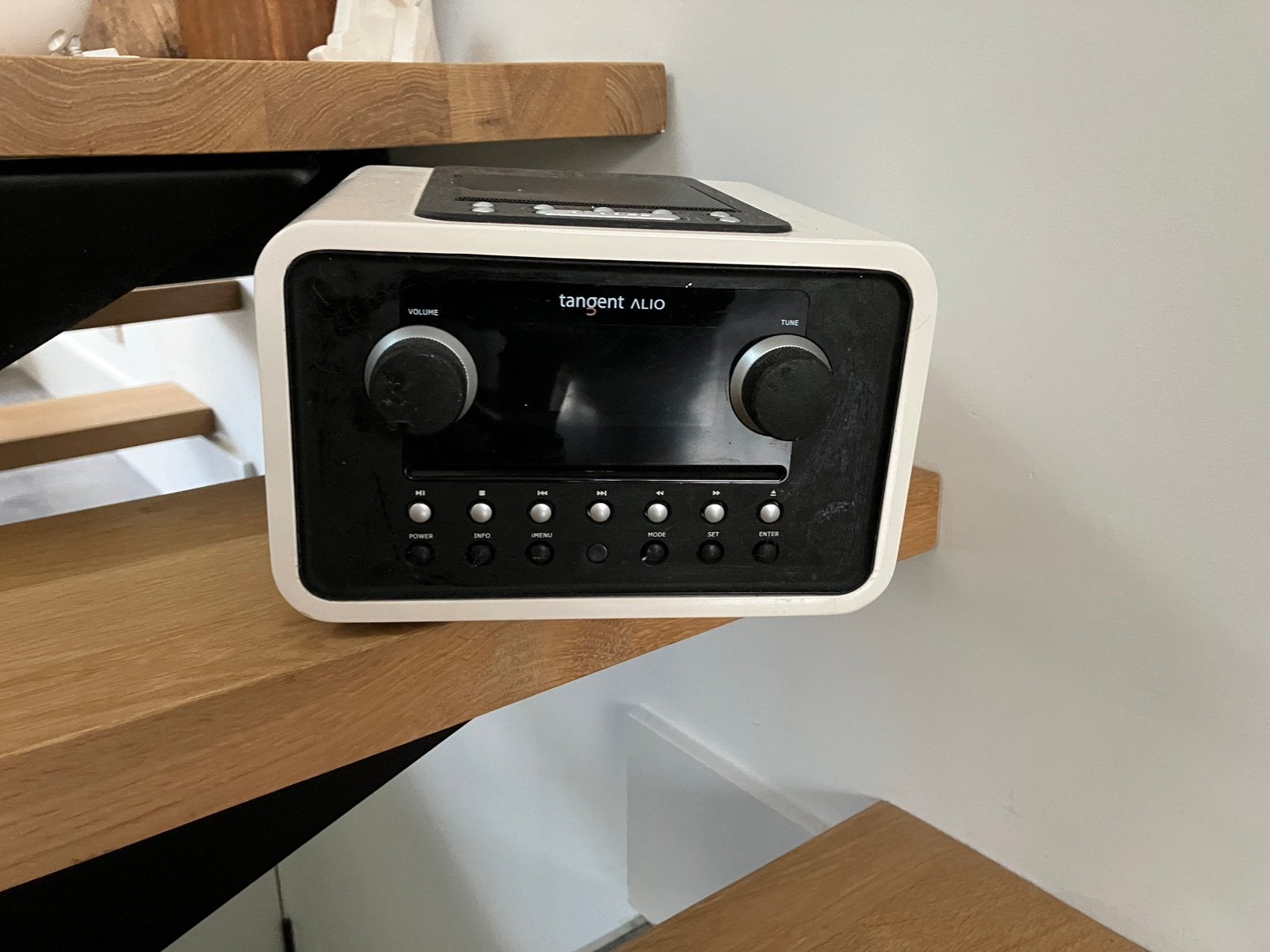 Tangent Alio radio, wekker, cd speler, Ophalen of Verzenden, Zo goed als nieuw, Radio, Met cd-speler