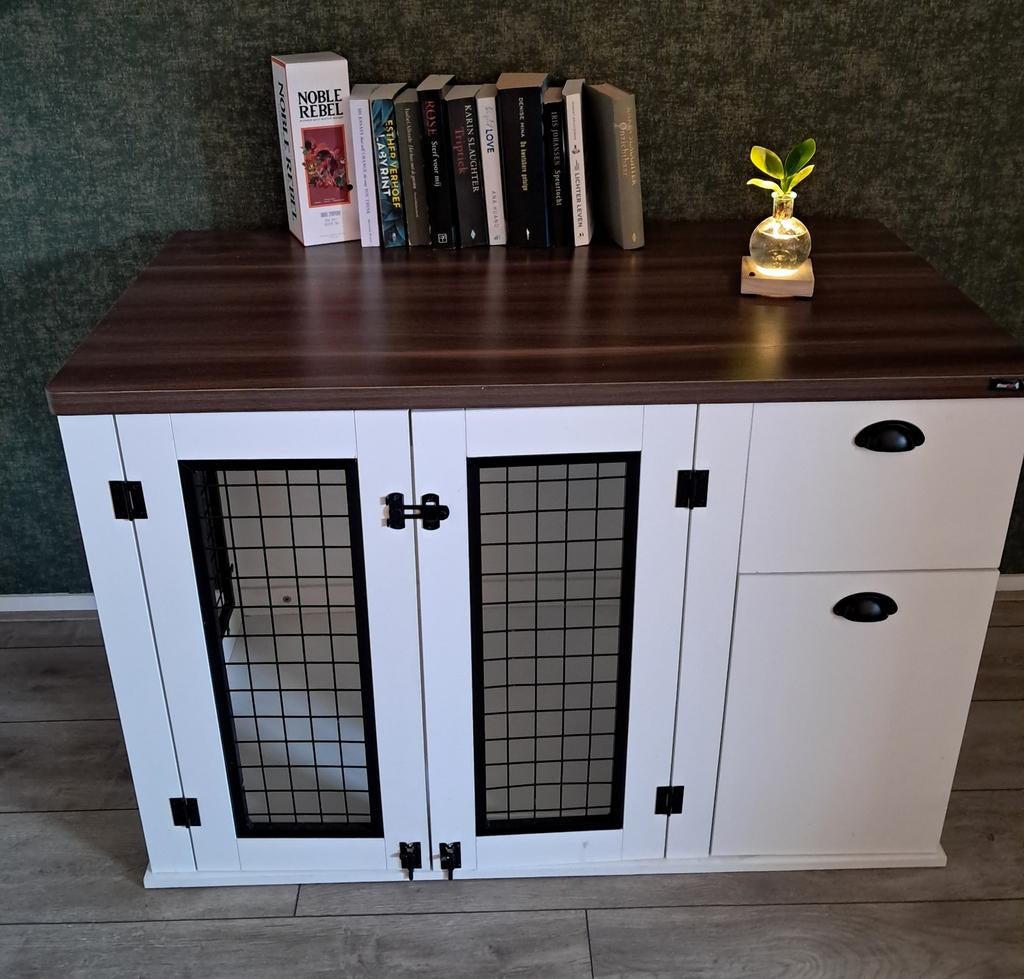 Een zeer nette honden bench., Ophalen, Zo goed als nieuw
