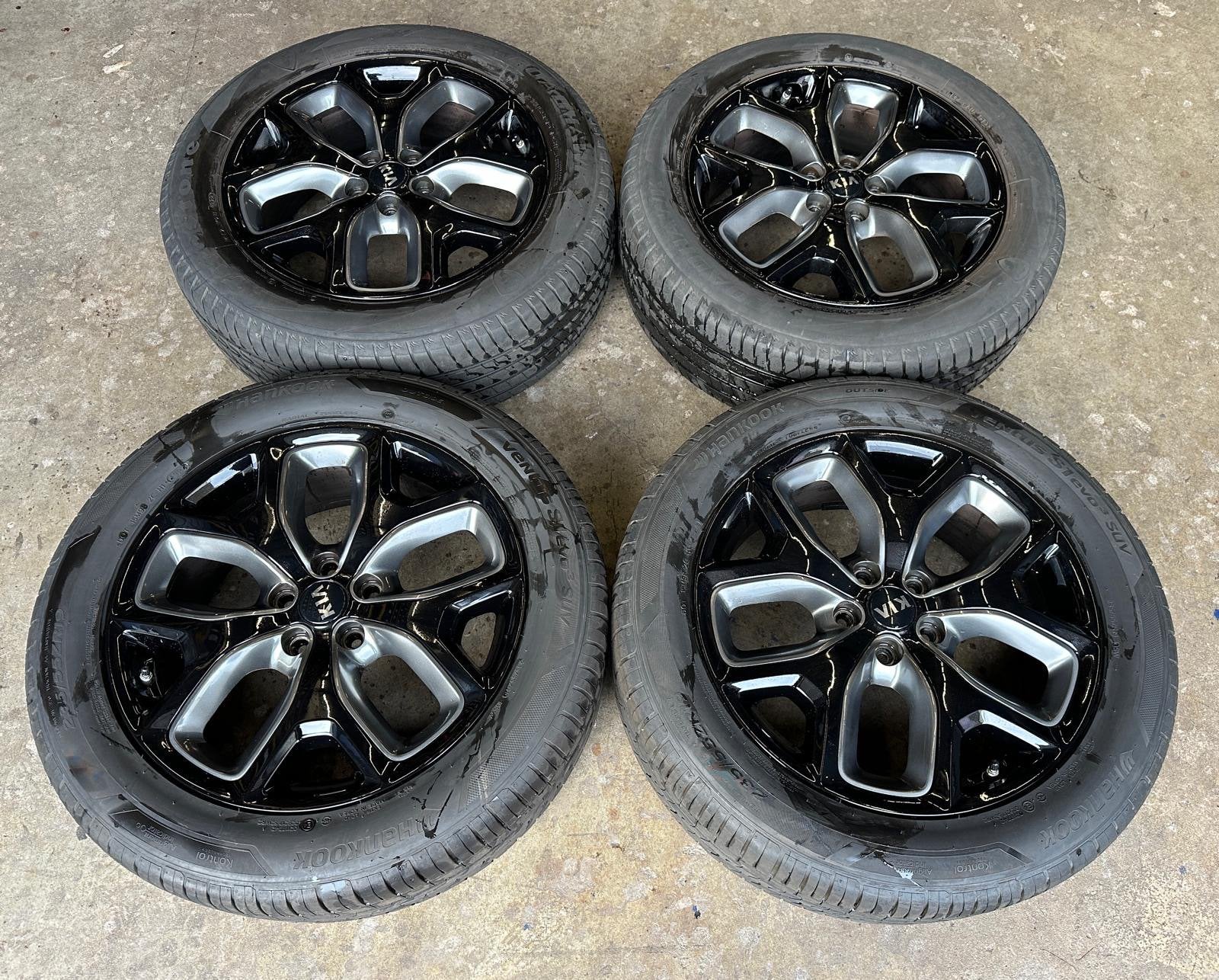 5x114,3 19" Kia Sorento, Sportage Velgen + Banden + TPMS, Auto-onderdelen, Gebruikt, Banden en Velgen, 235 mm, Personenwagen