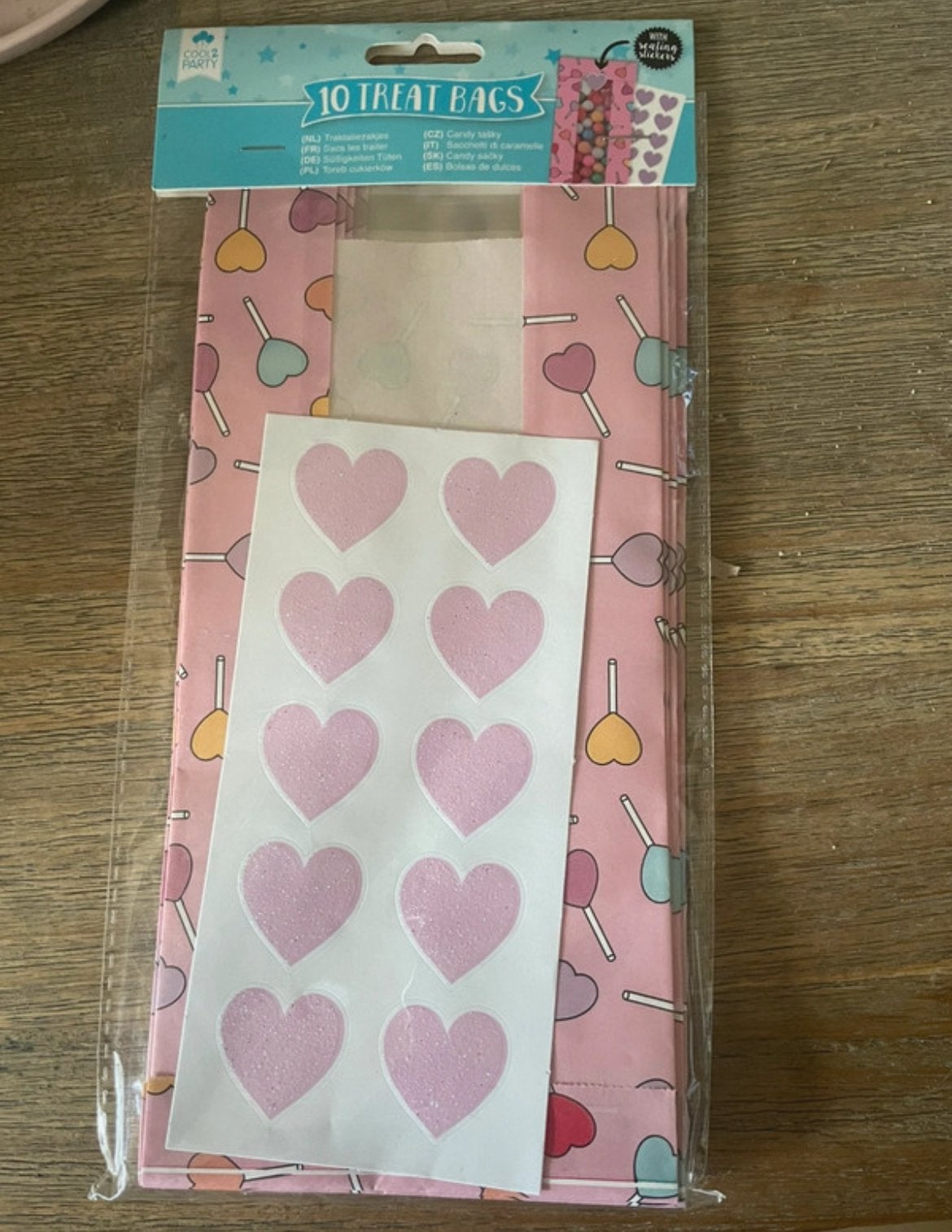 10 Roze Traktatiezakjes met Hartjes Lolly's en Stickers, Ophalen of Verzenden, Nieuw, Feestartikel, Verjaardag