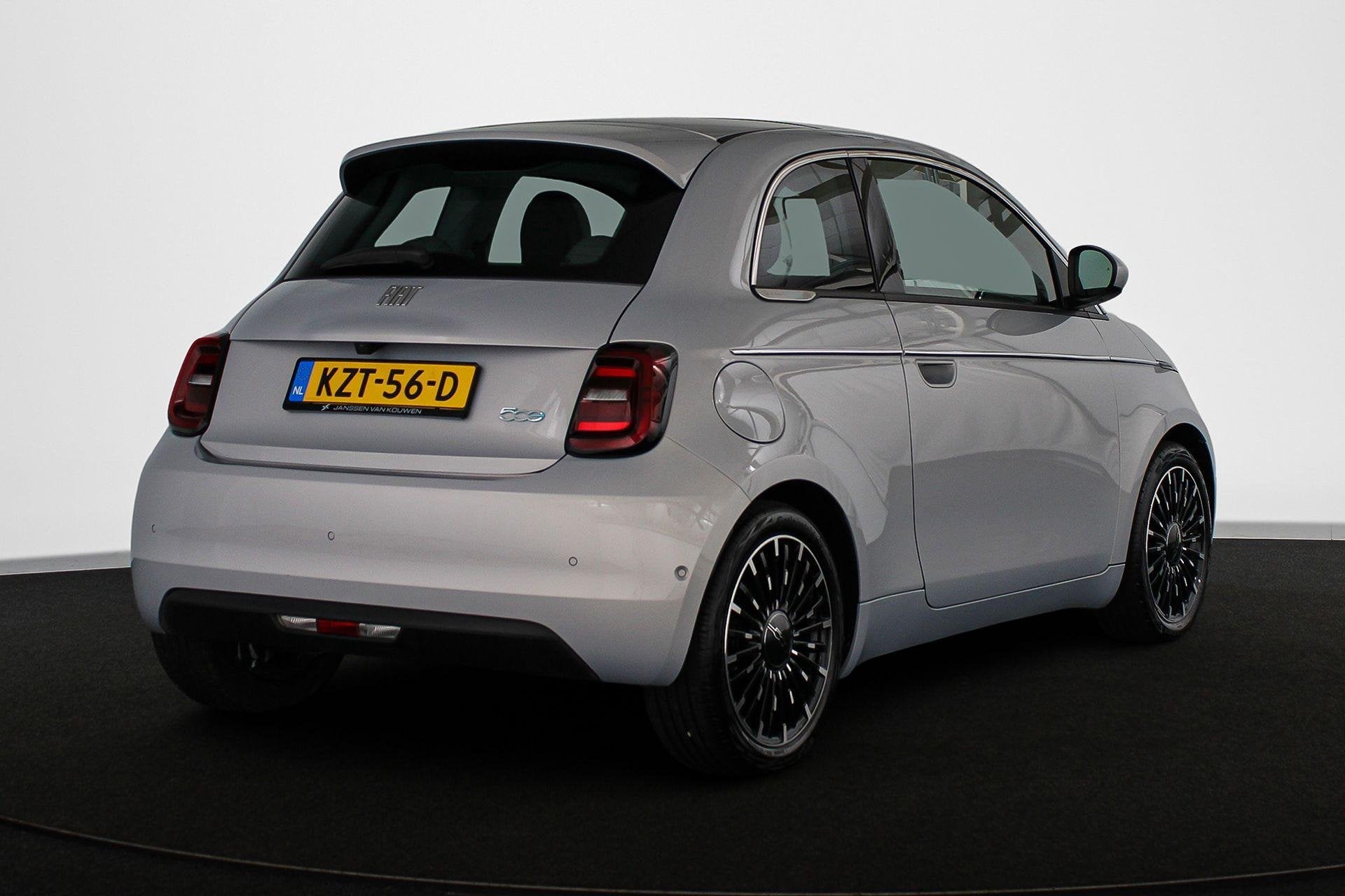 Fiat 500 La Prima 42 kWh Pano Leder Stoelverwarming JBL Came, Gebruikt, 4 stoelen, https://media-marktplaats.export.dv.nl/24054826737/document-1.pdf