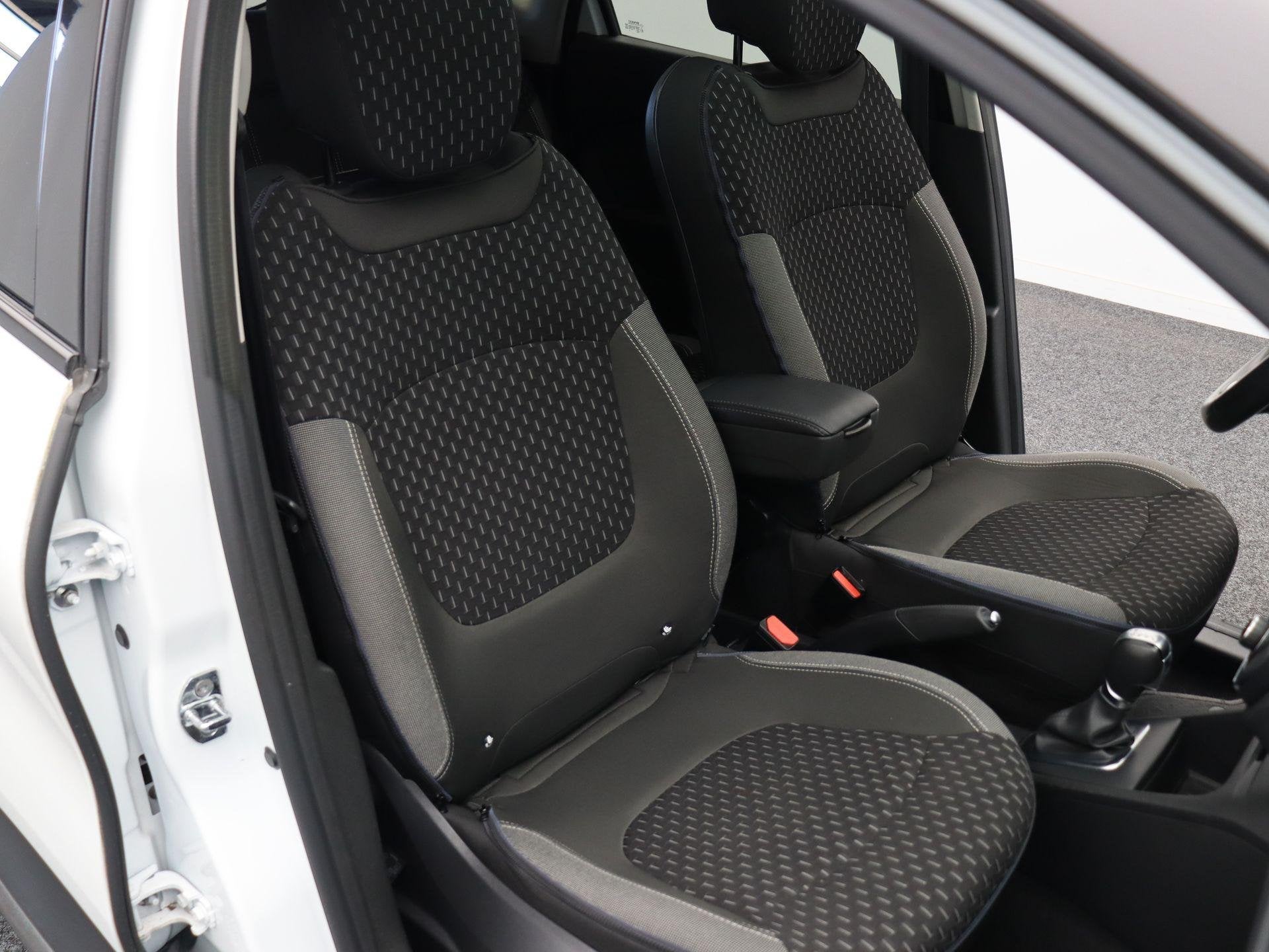 Renault Captur 150pk TCe Version S | AUTOMAAT | Trekhaak | D, Auto's, Gebruikt, Euro 6, 4 cilinders, Alcantara