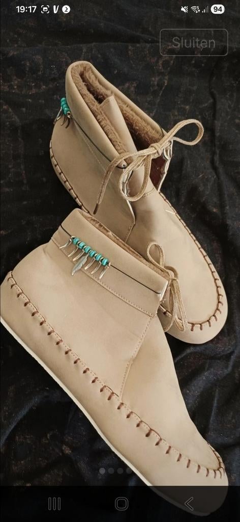 Nieuwe beige Ibiza enkel laarsjes met leuk detail, maat 37, Beige, Lage of Enkellaarzen, Nieuw, Ophalen of Verzenden