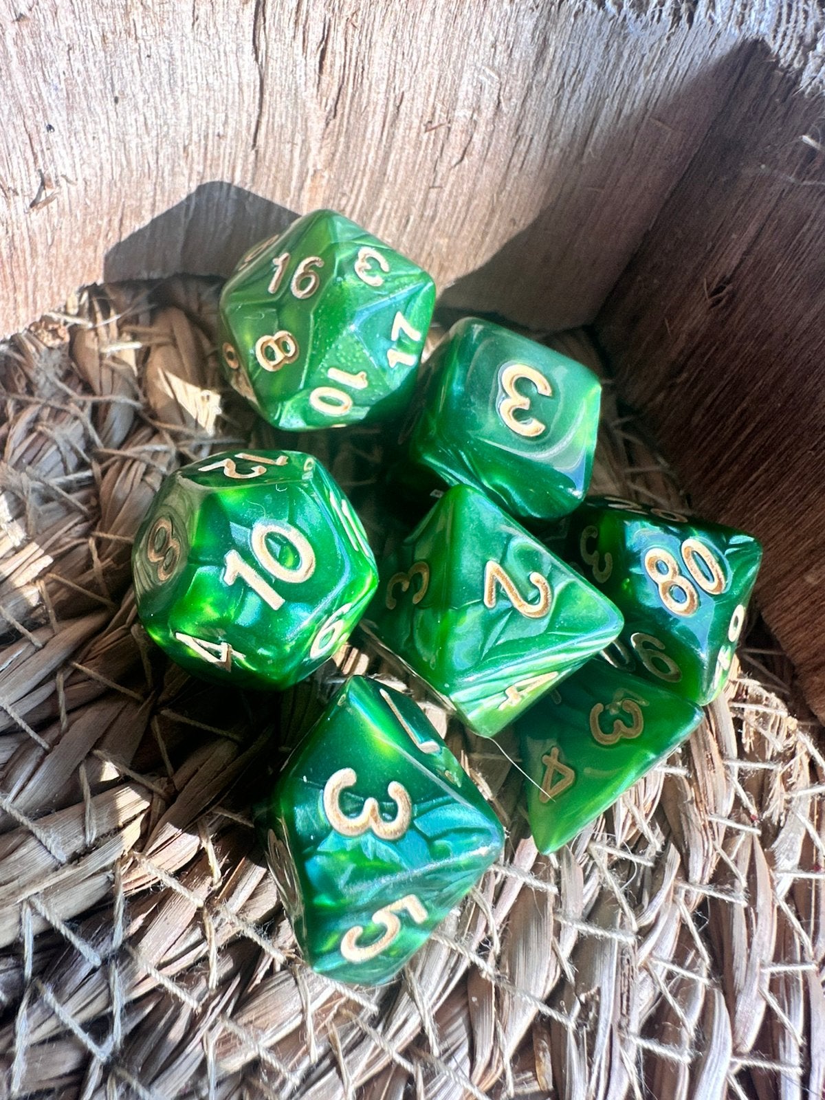 DND dice / dungeons & dragons / metallic groen/ dobbelstenen, Ophalen of Verzenden, Nieuw, Overige soorten