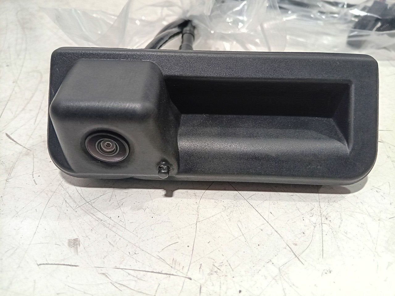 Camera achter Audi Q8, Onderdelen@venauto.nl, Van der Ven Autorecycling B.V., Gebruikt, Ettenseweg 76, 4706 PB Roosendaal, The Netherlands