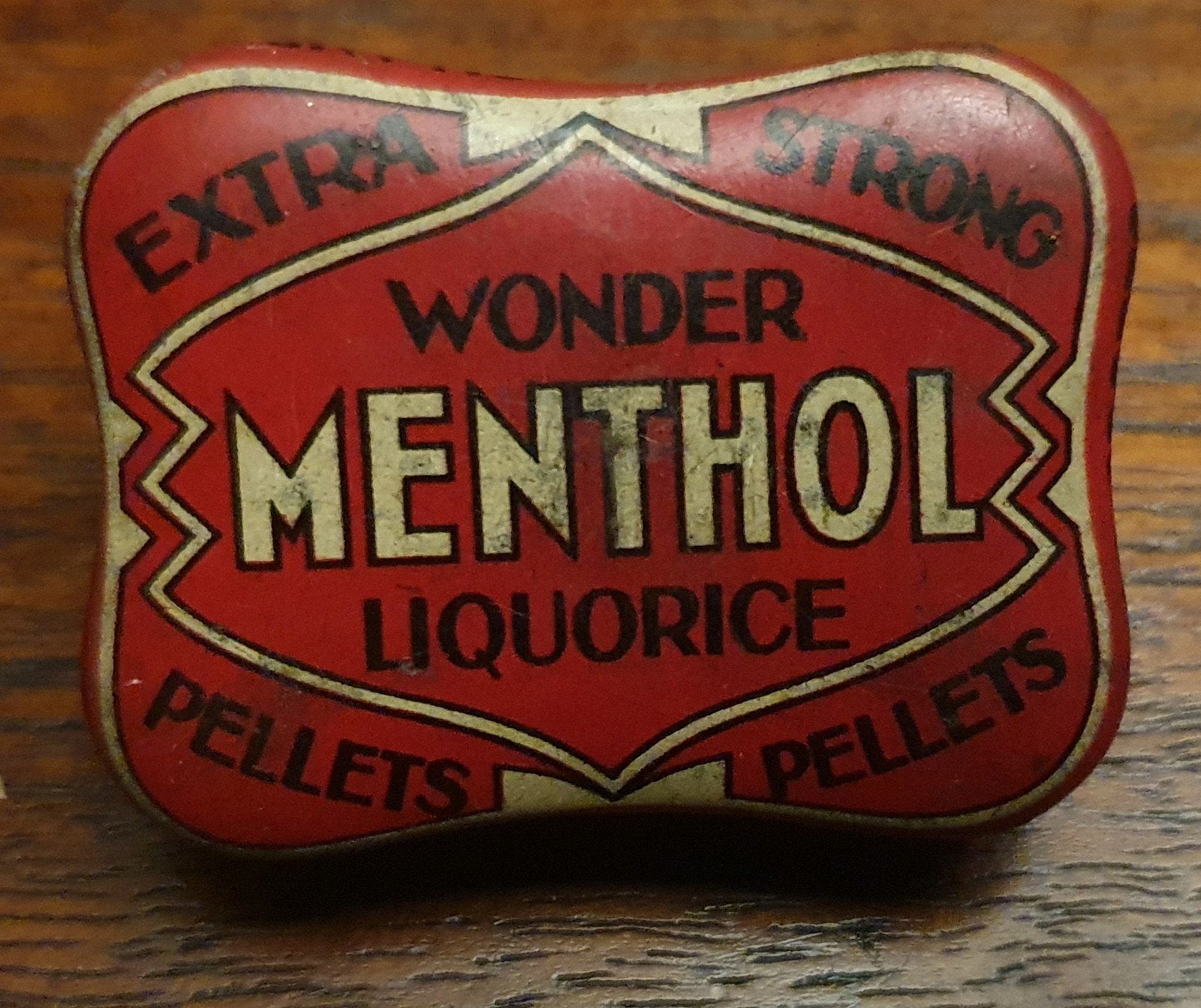 Titel: Vintage 'Wonder Menthol' Mini Pocket Blikje (4,5 x 3,, Verzamelen, Ophalen of Verzenden, Gebruikt, Overige