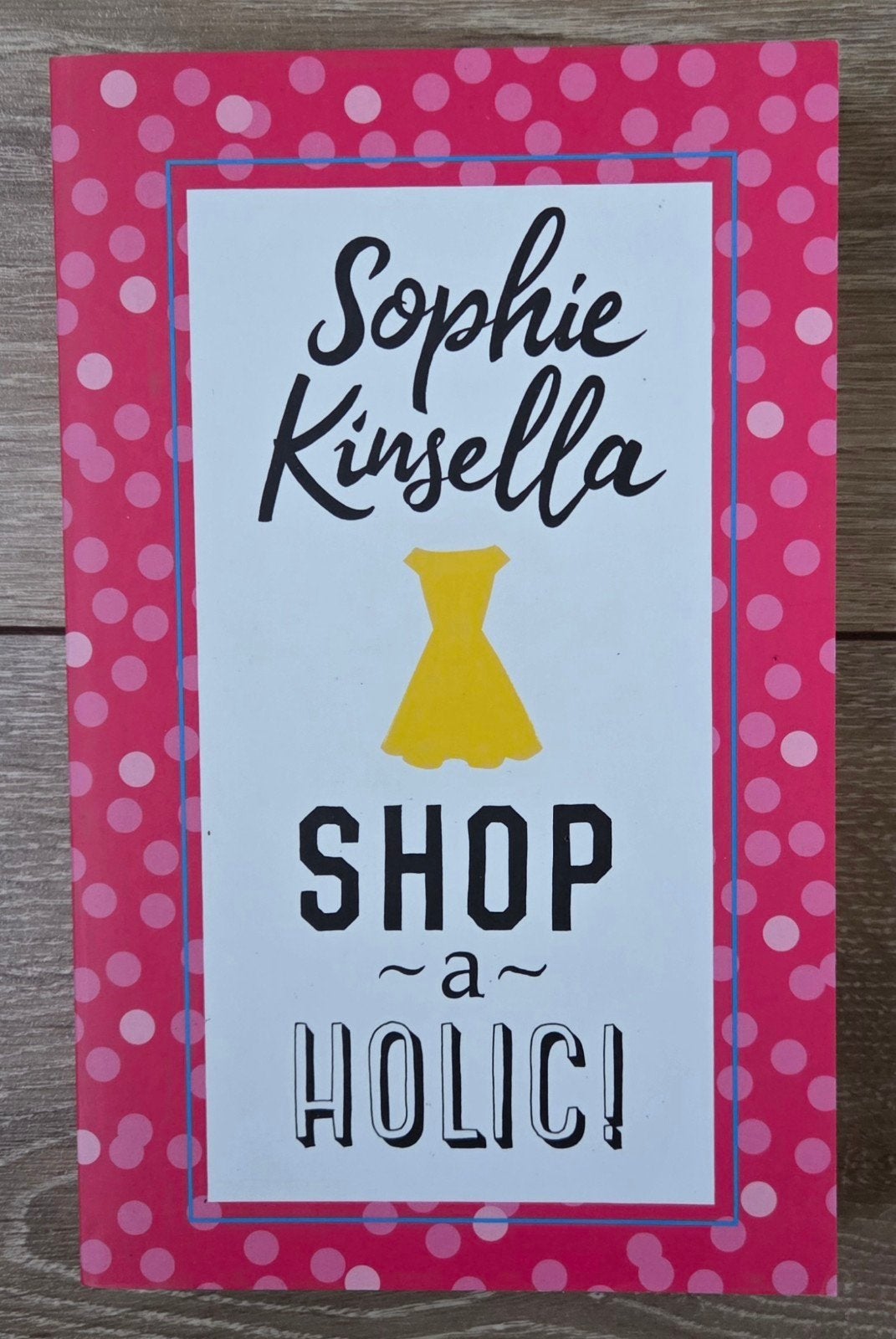 Sophie Kinsella - Shopaholic!, Boeken, Chicklit, Ophalen of Verzenden, Zo goed als nieuw, Sophie Kinsella