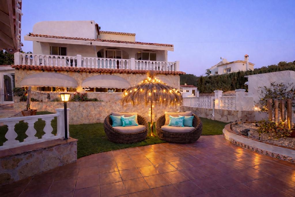 Te huur villa in Calpe Villa COCO costa blanca spanje, Vakantie, Vakantiehuizen | Spanje, 12 personen, 4 of meer slaapkamers, Open haard