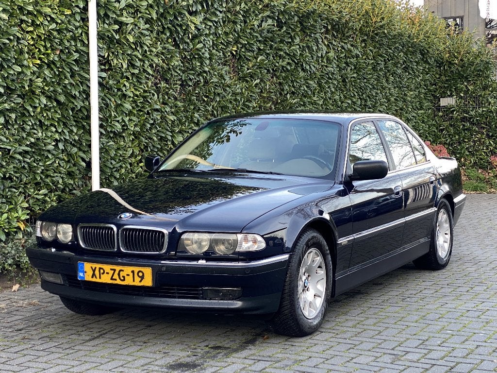 BMW 7-Serie 3.5 I 735 AUT Facelift | Massage | Dubbelglas, Auto's, BMW, Automaat, 238 pk, Achterwielaandrijving, 2000 kg