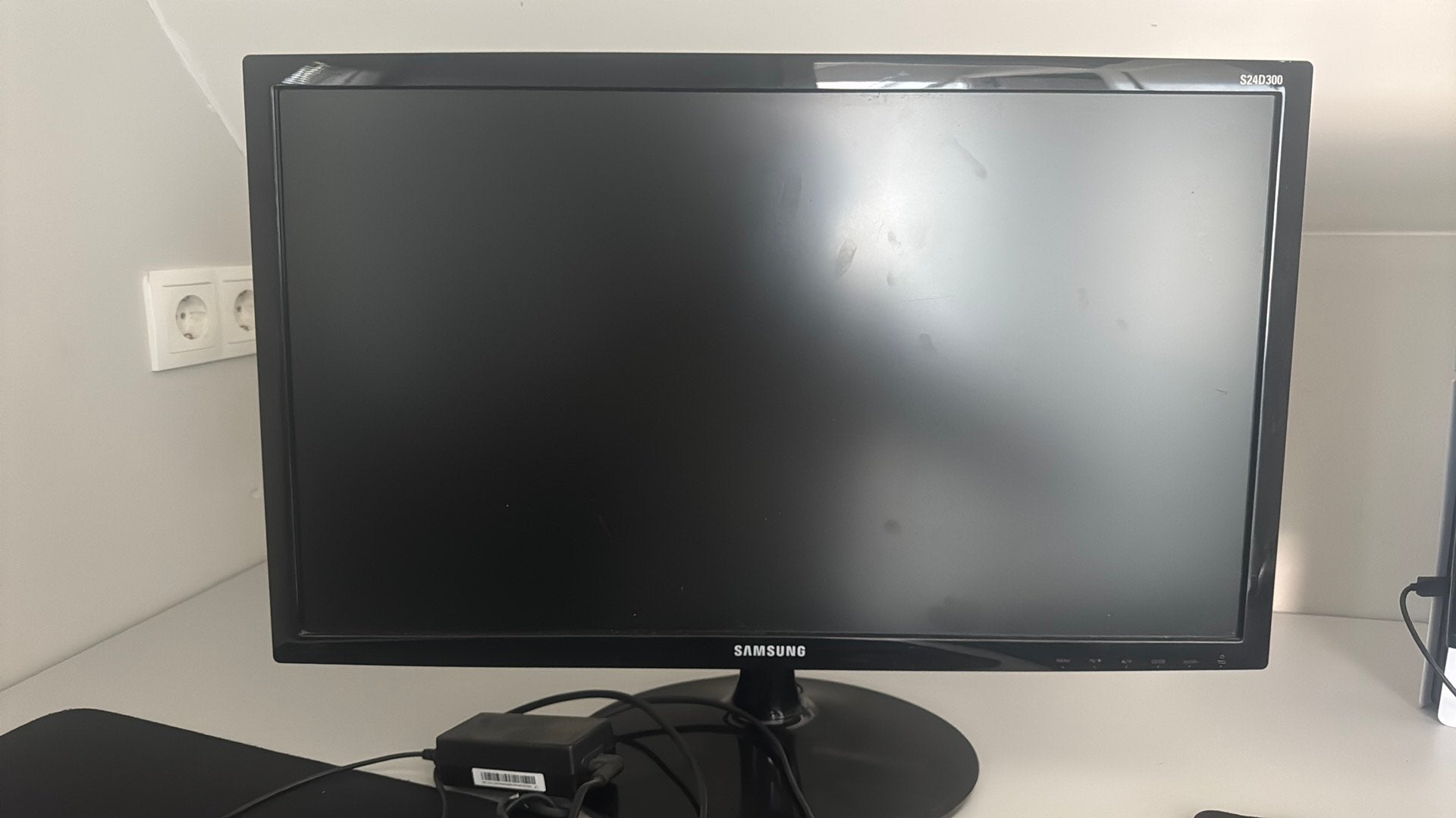 Samsung monitor S24D300, Ophalen, Zo goed als nieuw, 60 Hz of minder, IPS