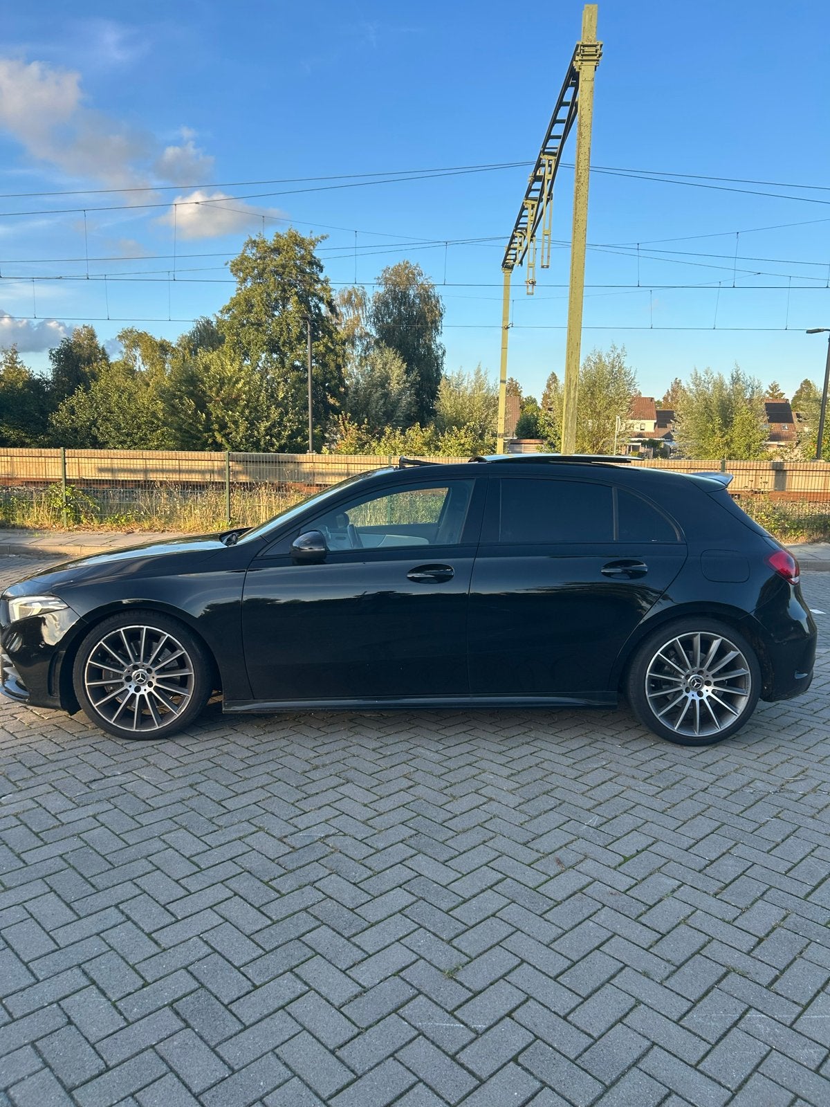 Mercedes-Benz A-Klasse A 250 224pk 7G-DCT 2019 Zwart, Auto's, Mercedes-Benz, 4 cilinders, Zwart, Particulier, 1600 kg