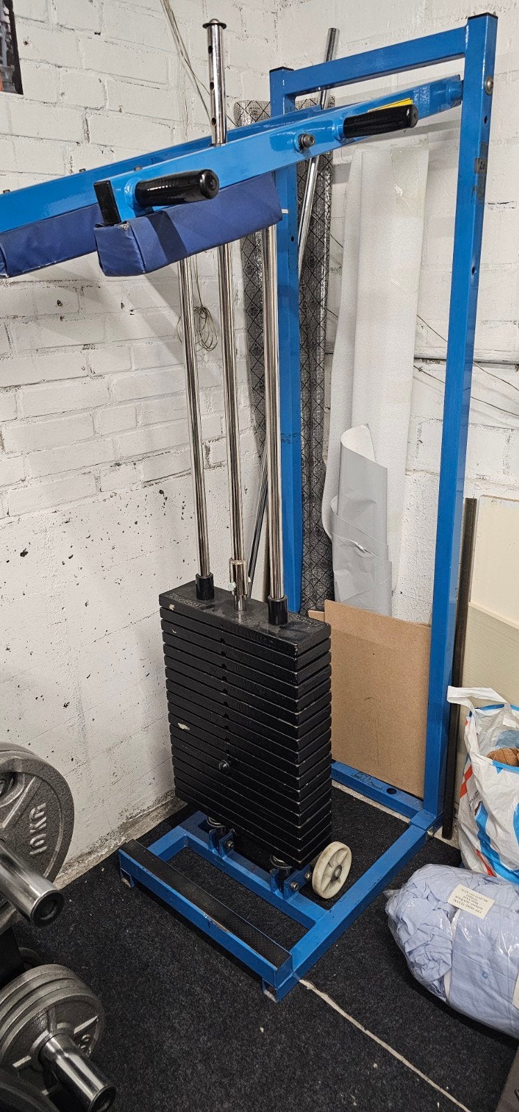 Krachtstation kuittrainer met Gewichten, Sport en Fitness, Fitnessapparatuur, Ophalen, Zo goed als nieuw, Krachtstation