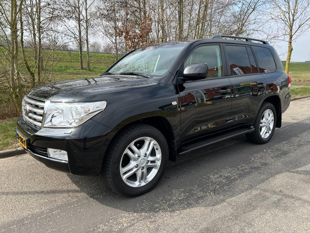 Toyota Land Cruiser V8 4.5 D-4D Executive 7p. UNIEK nieuwsta, Automaat, Automatische klimaatregeling, 7 stoelen, Zwart