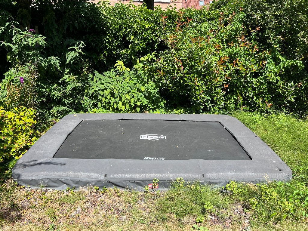 Berg trampoline Eazyfit Inground 330x220cm rechthoekig grijs, Ophalen, Gebruikt
