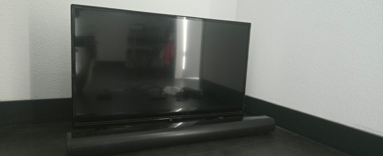 32 inch tv met soundbar, Audio, Tv en Foto, Soundbars, Ophalen