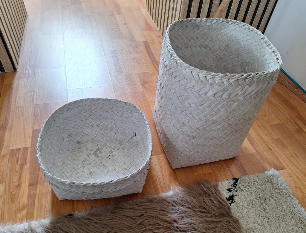 Witte basket, Huis en Inrichting, Woonaccessoires | Schalen en Manden, Gebruikt, Mand, Rechthoekig, Riet, Ophalen