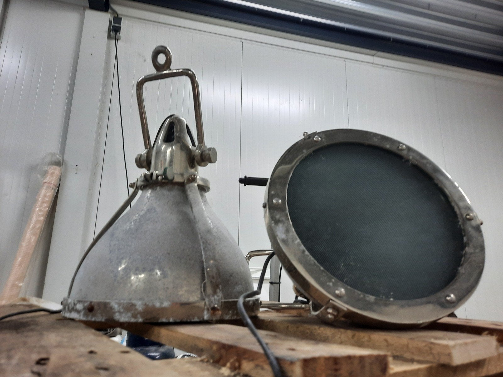 Set van 2 Retro Industriële Hanglampen, Ophalen of Verzenden