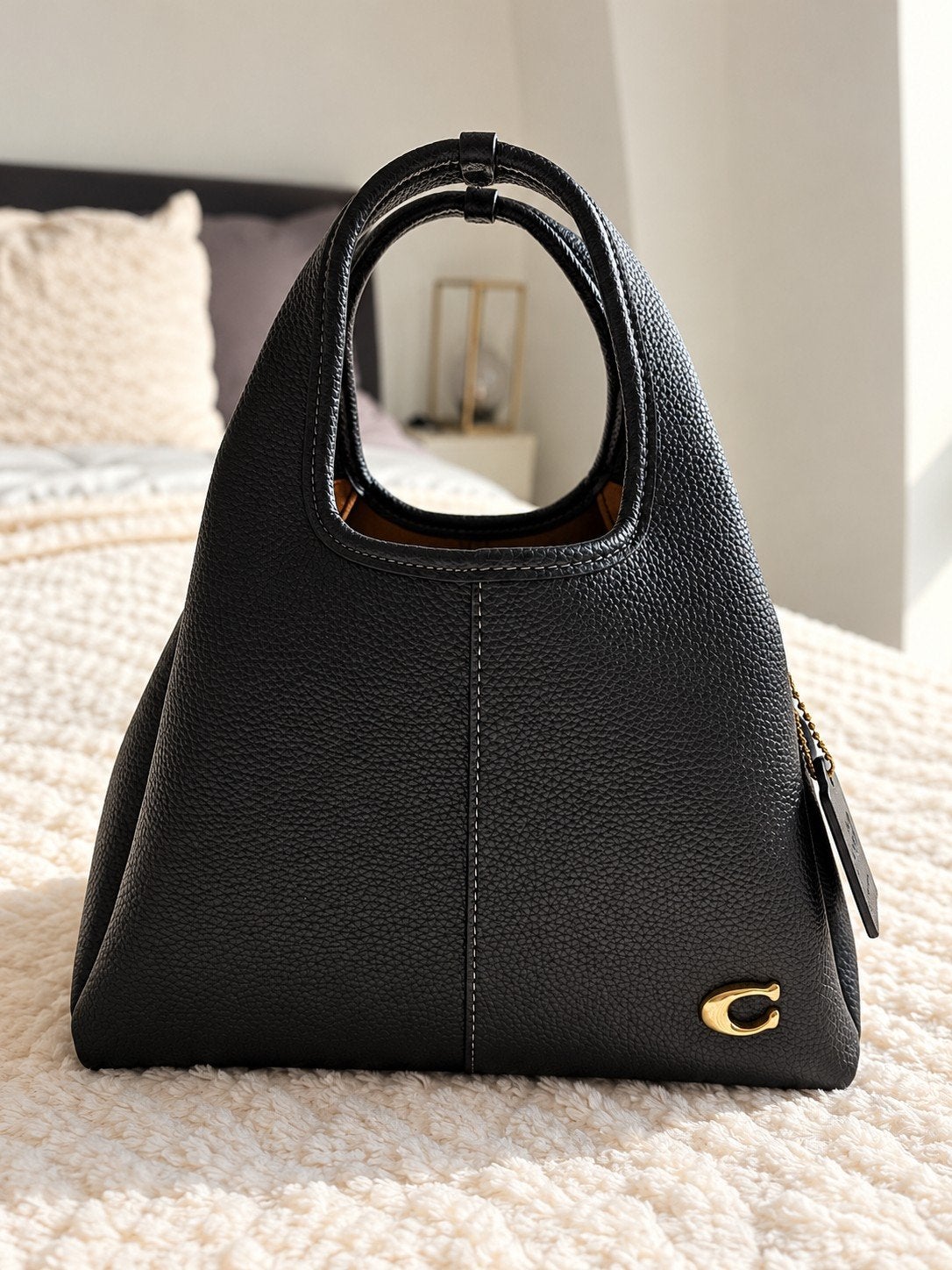 Coach Lana 23 Schoudertas - Zwart, Sieraden, Tassen en Uiterlijk, Ophalen of Verzenden, Nieuw, Zwart, Schoudertasje