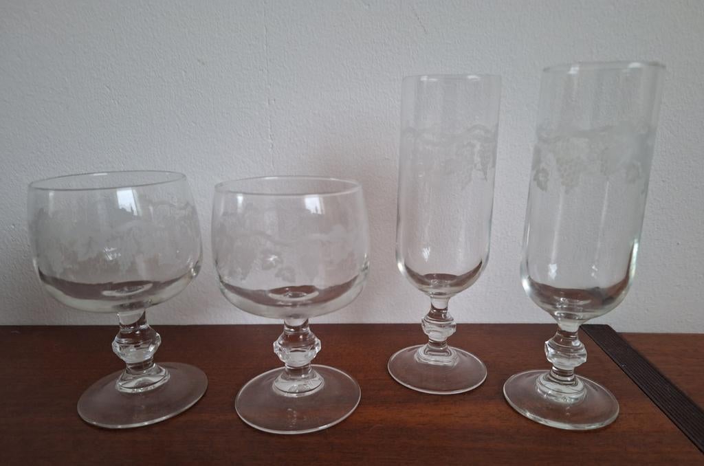 Luminarc 	2 roemerglazen en 2 champagneglazen, Ophalen of Verzenden, Zo goed als nieuw, Overige typen