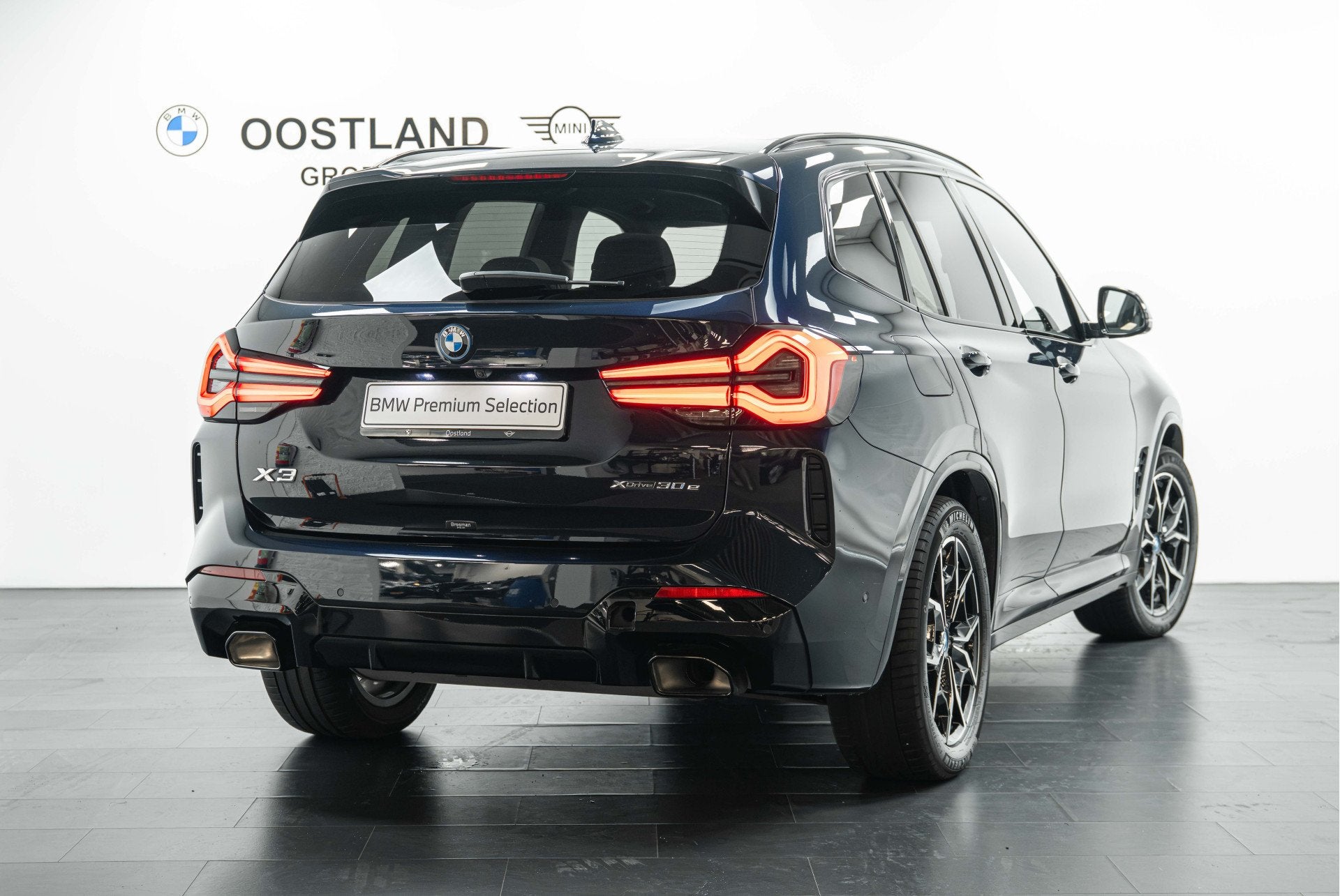 BMW X3 xDrive30e M Sport Automaat / Panoramadak / Achteruitr, Auto's, Gebruikt, Zwart, Bedrijf, Vierwielaandrijving