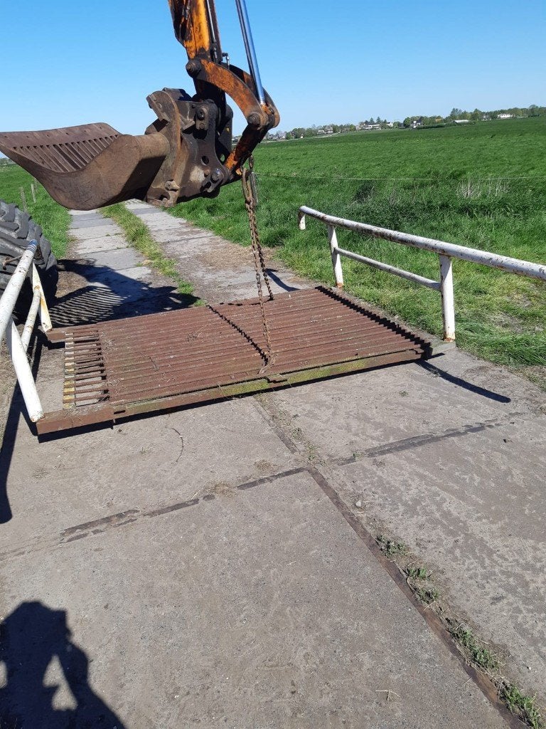 wildrooster veerooster met leuning, Ophalen, Gebruikt