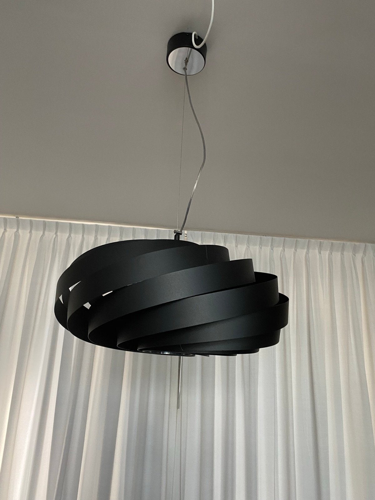 Moderne Metalen Zwarte Spiraal Hanglamp, Ophalen, Zo goed als nieuw, Metaal, E27 (groot)