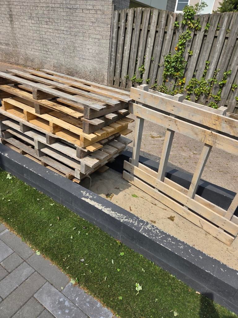 Houten pallets gratis op te halen., Doe-het-zelf en Verbouw, Hout en Planken, Ophalen of Verzenden