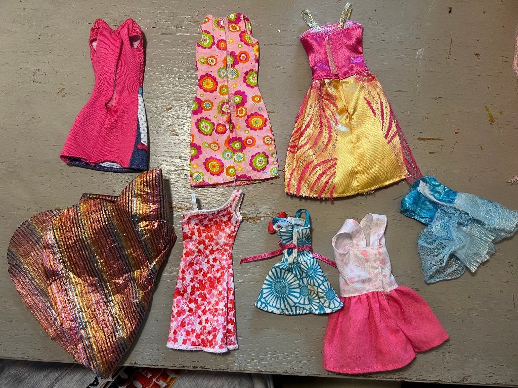Vintage barbie sindy fleur kleertjes jurken rok barbiepoppen, Ophalen of Verzenden, Gebruikt, Kleertjes