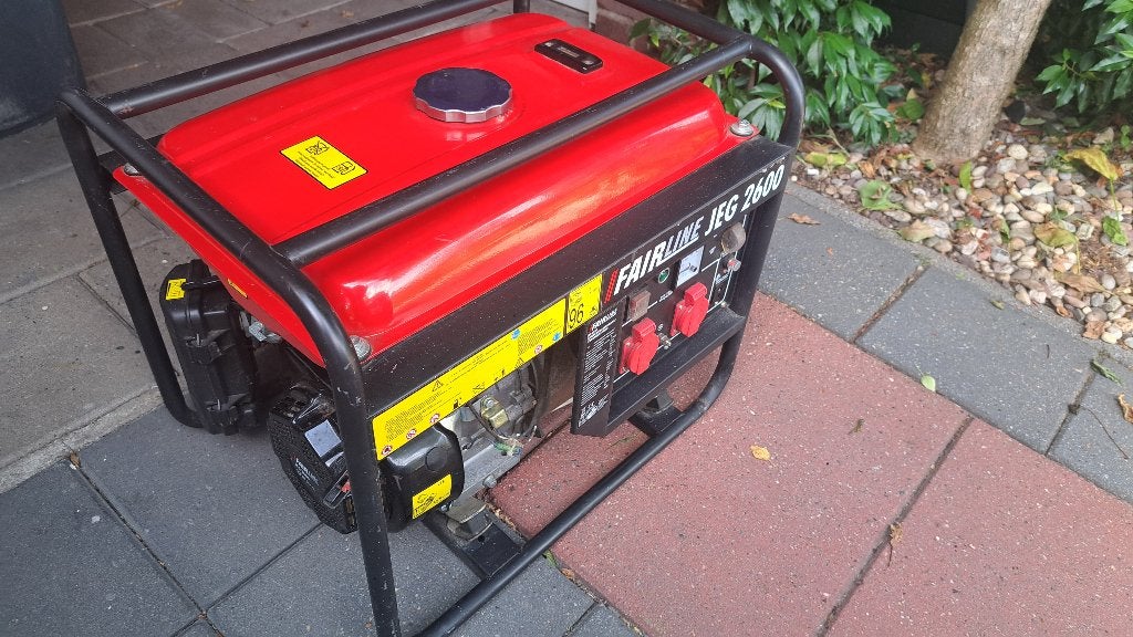 Aggregaat 2600kw   €175, Doe-het-zelf en Verbouw, Aggregaten, Gebruikt, Benzine, Minder dan 5 kVA, Ophalen