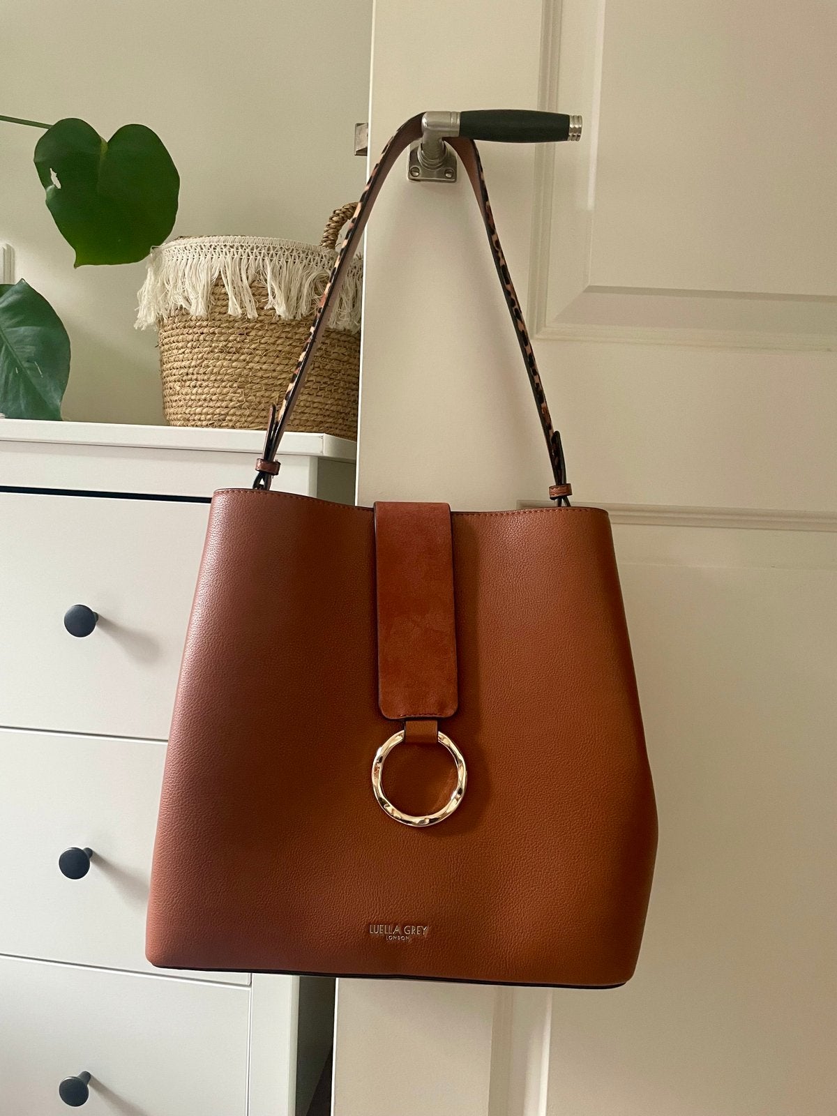 Luella Grey London bruine casual hobo panter cheetah tas, Ophalen, Zo goed als nieuw, Bruin, Handtas