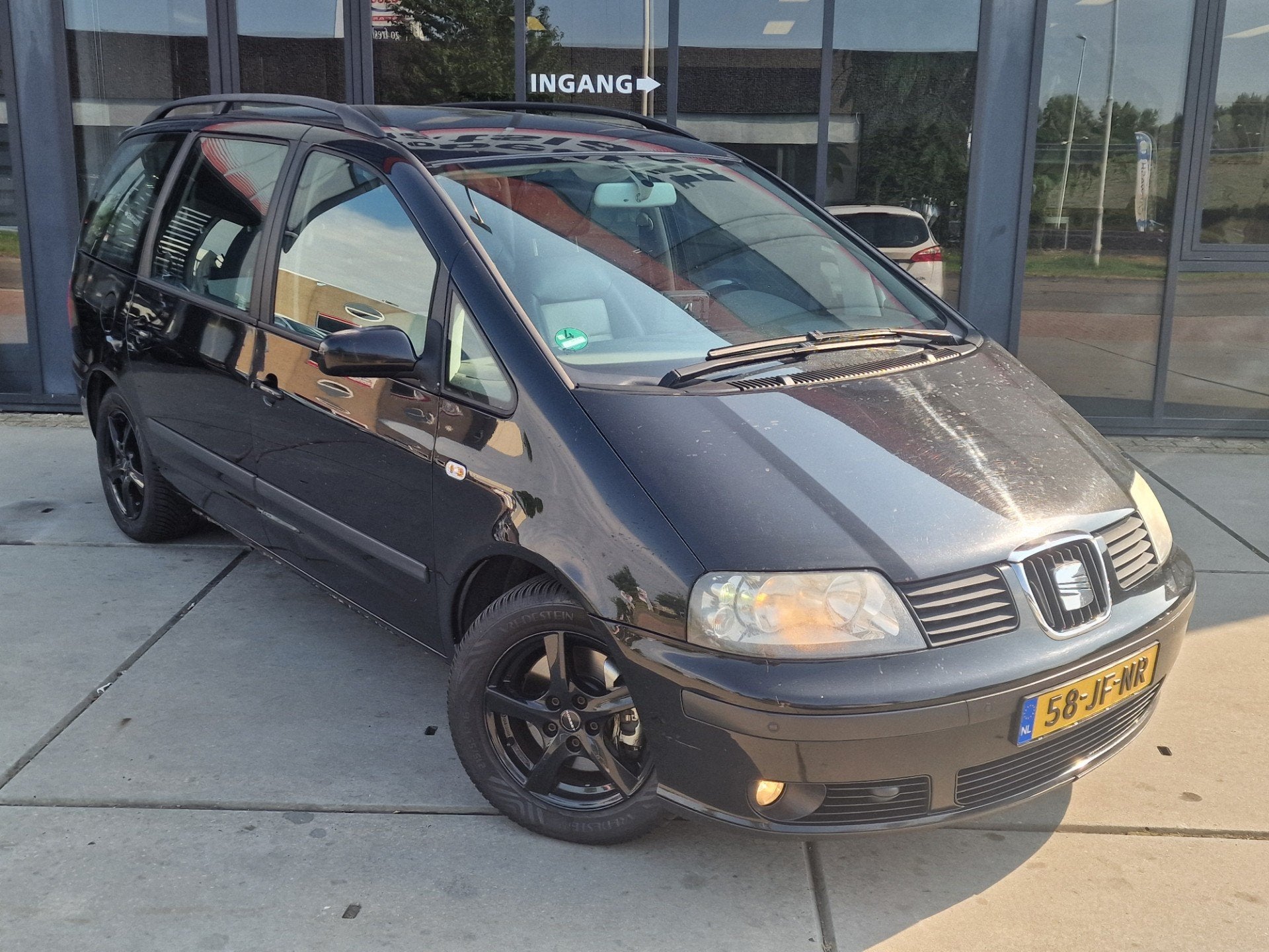 Seat Alhambra 2.8 V6 Signo 204pk - 7Persoons - Clima - Cruis, Auto's, Seat, Voorwielaandrijving, Gebruikt, Zwart, Bedrijf