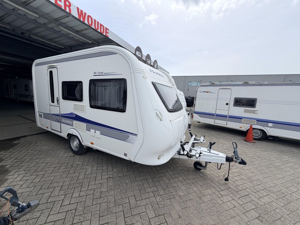 Hobby De Luxe 400 SF Mover, Zitje Dwarsbed, Caravans en Kamperen, Caravans, Standaardzit, Hobby, Bedrijf, 750 - 1000 kg